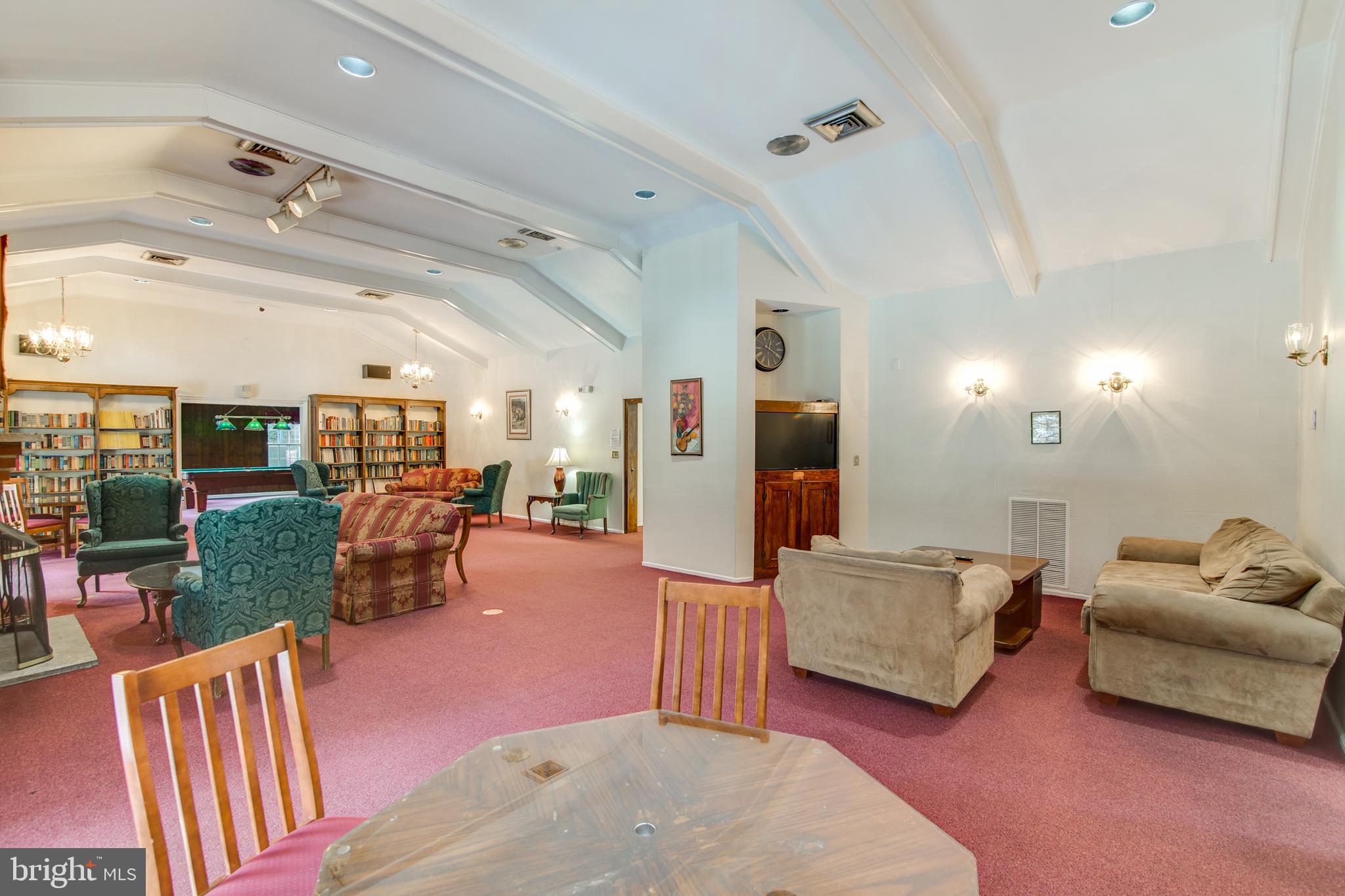 THE COLONIES - Residential