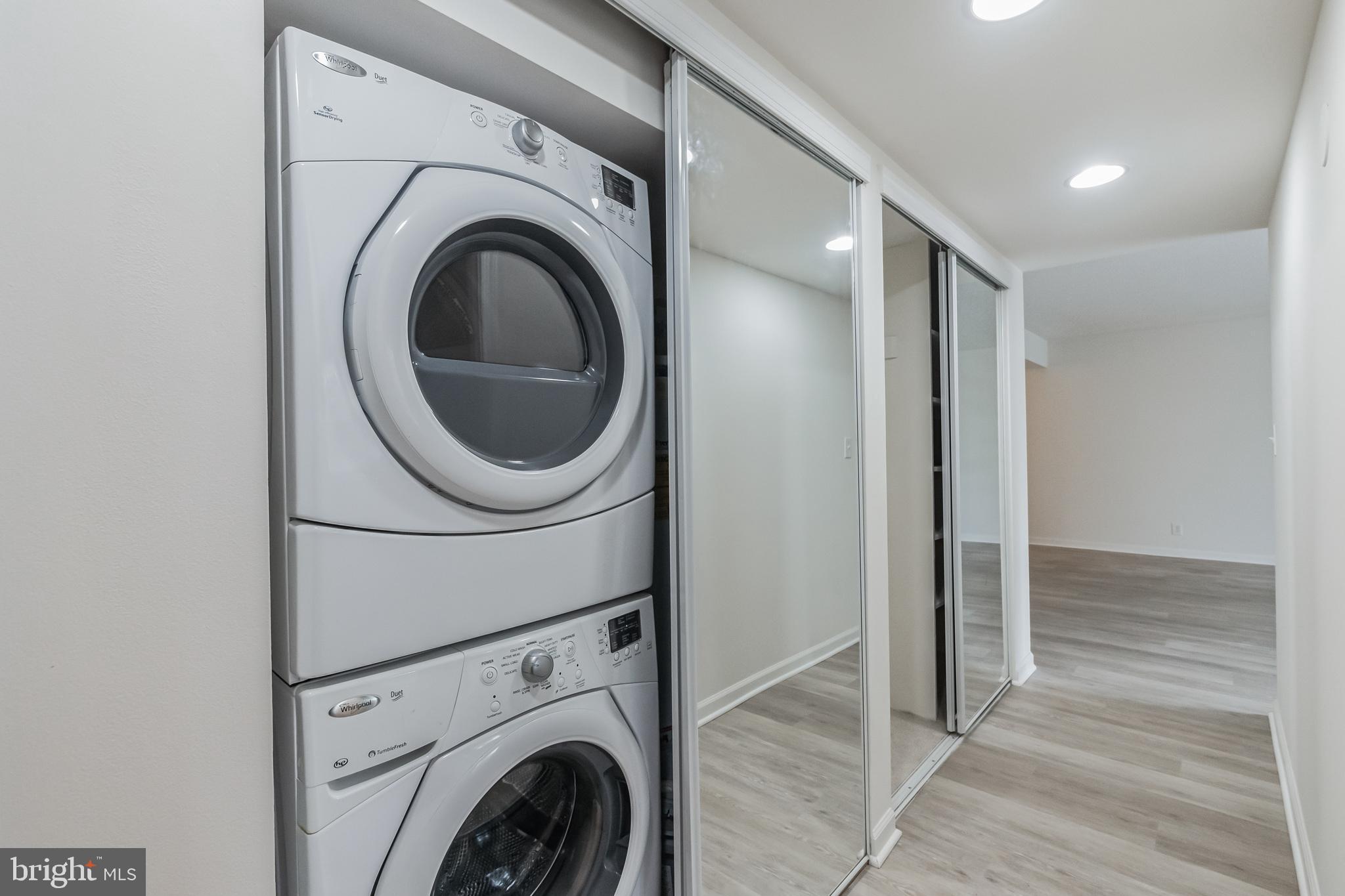 THE COLONIES - Residential