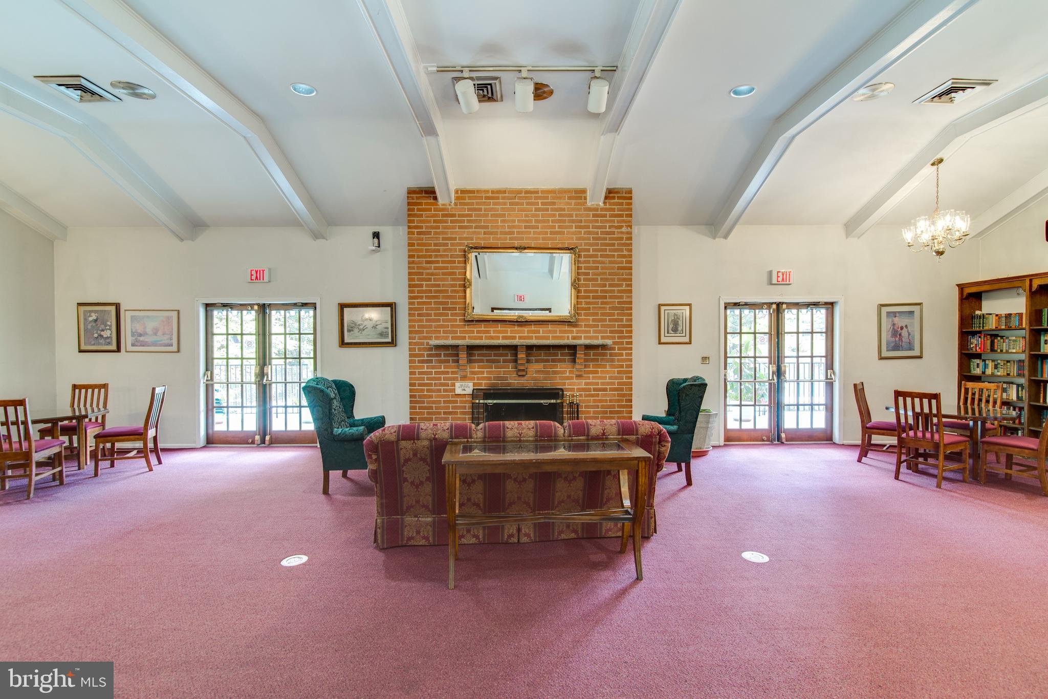 THE COLONIES - Residential