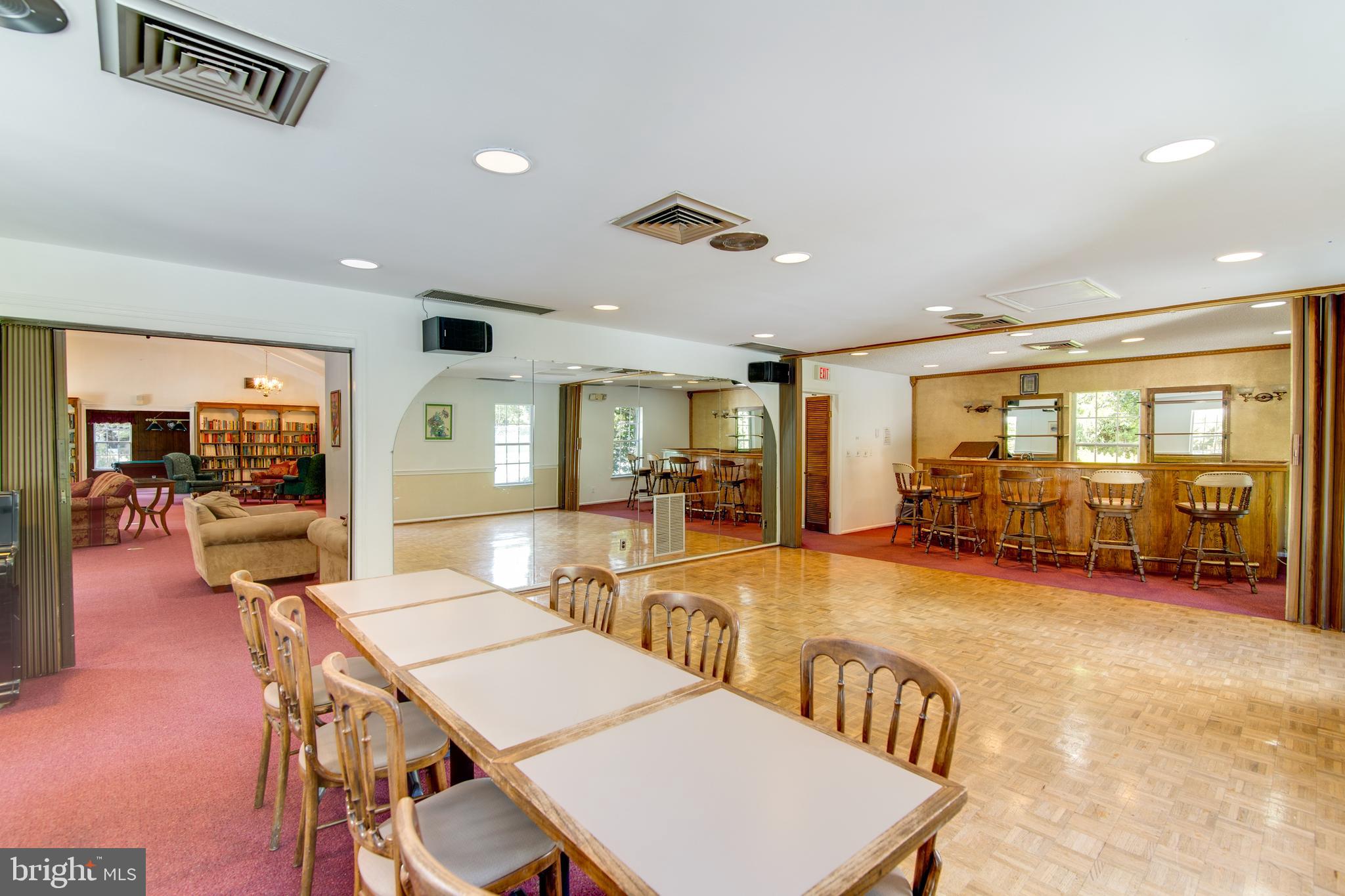 THE COLONIES - Residential