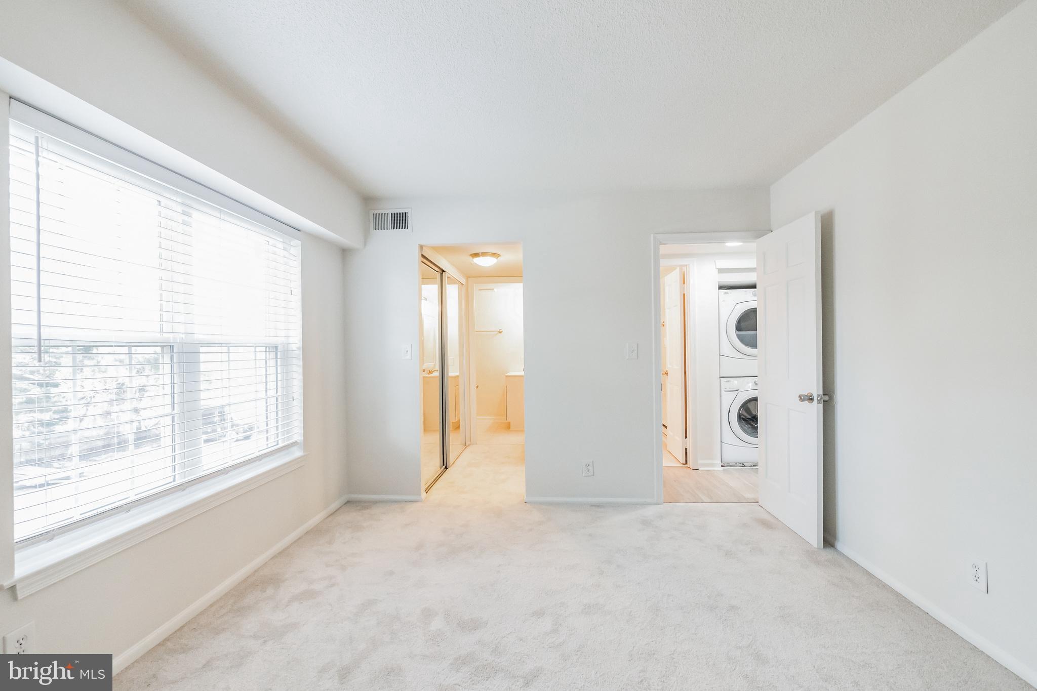 THE COLONIES - Residential