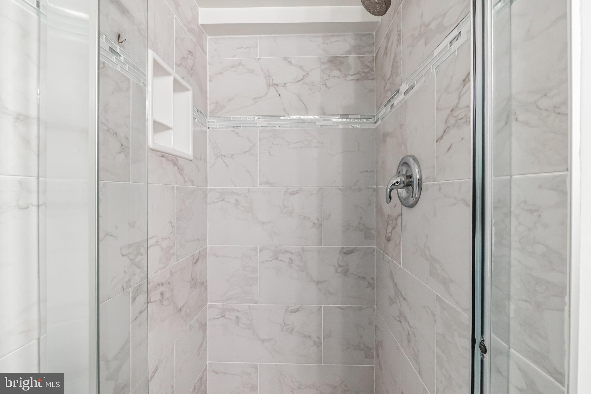 THE COLONIES - Residential