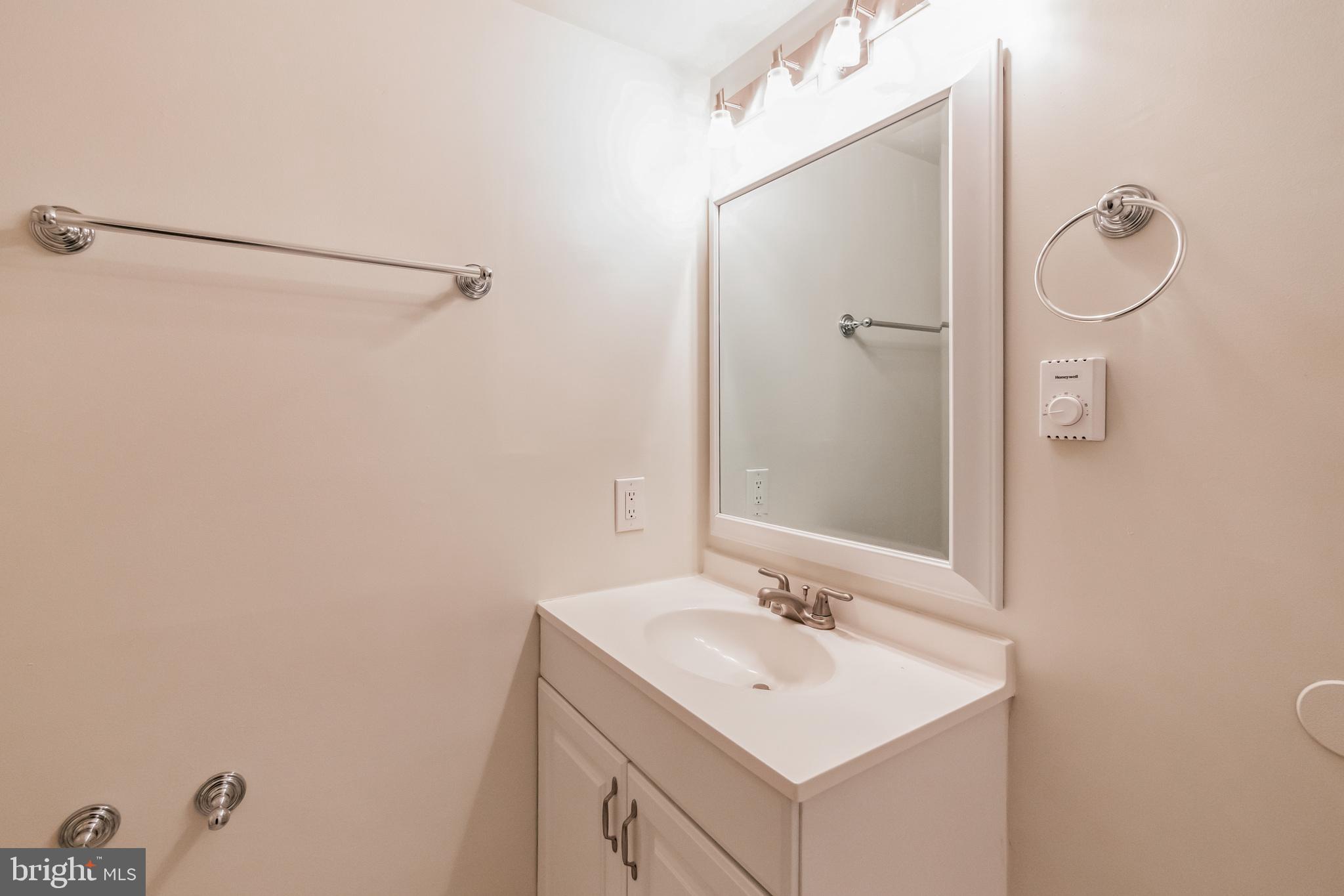 THE COLONIES - Residential