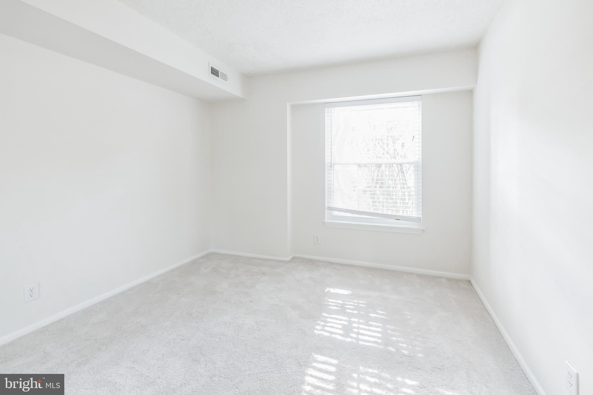 THE COLONIES - Residential