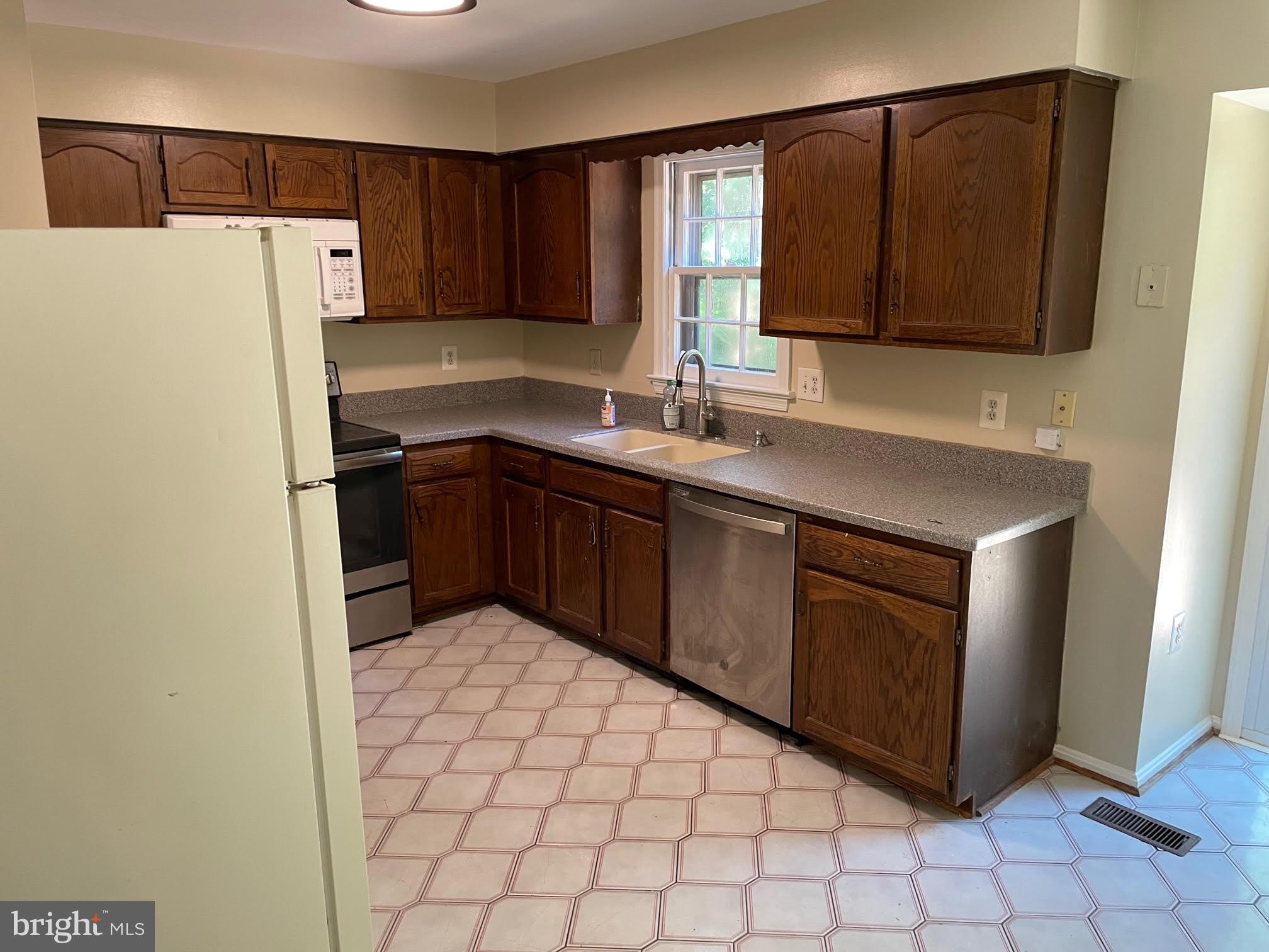 10278 COLONY PARK DRIVE