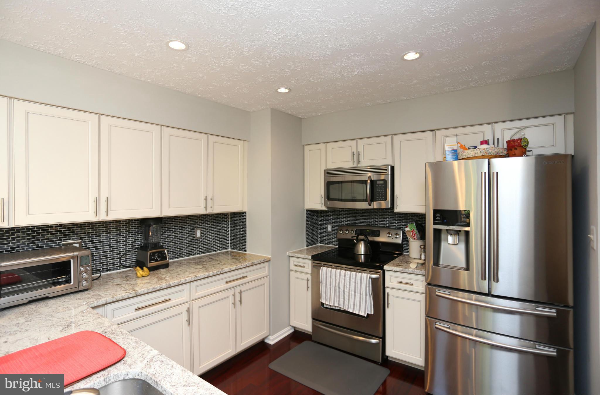 MAYFAIR-PLAT ONE - Residential