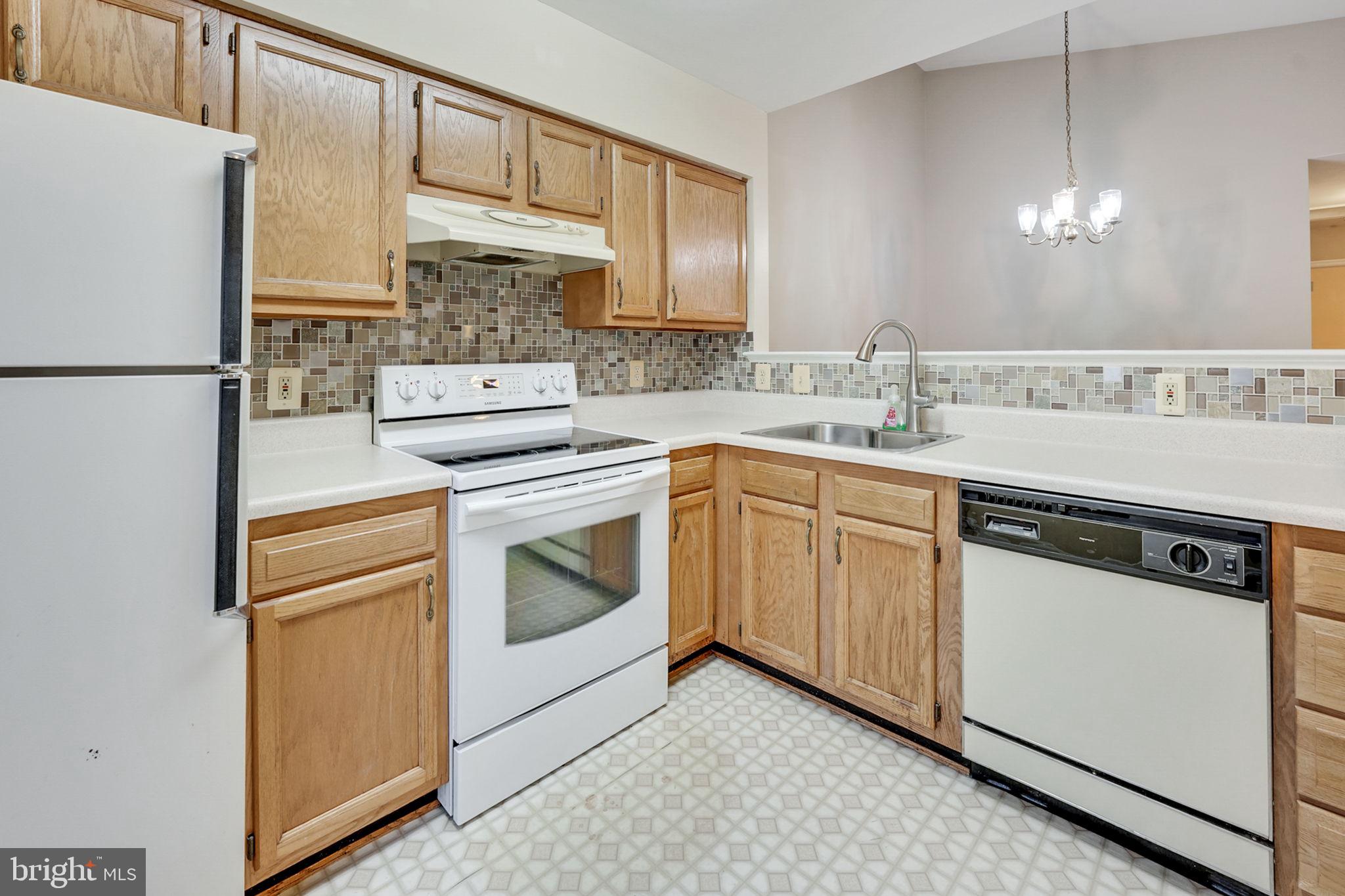 ROLLING OAKS - Residential