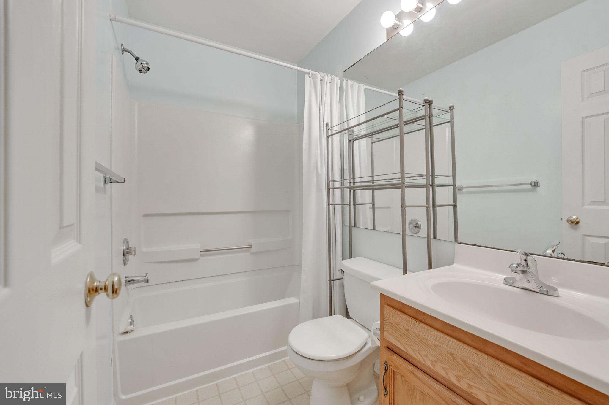 ROLLING OAKS - Residential