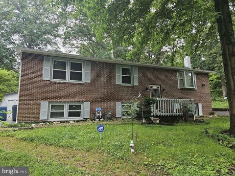 18301 NOB HILL DRIVE TRIANGLE VA 22172