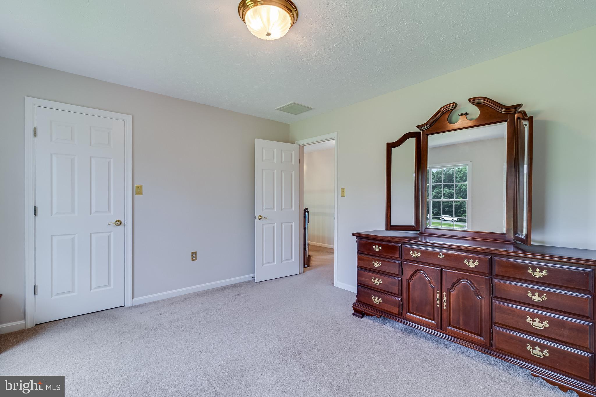 BRIDGELEIGH FARMS - Residential