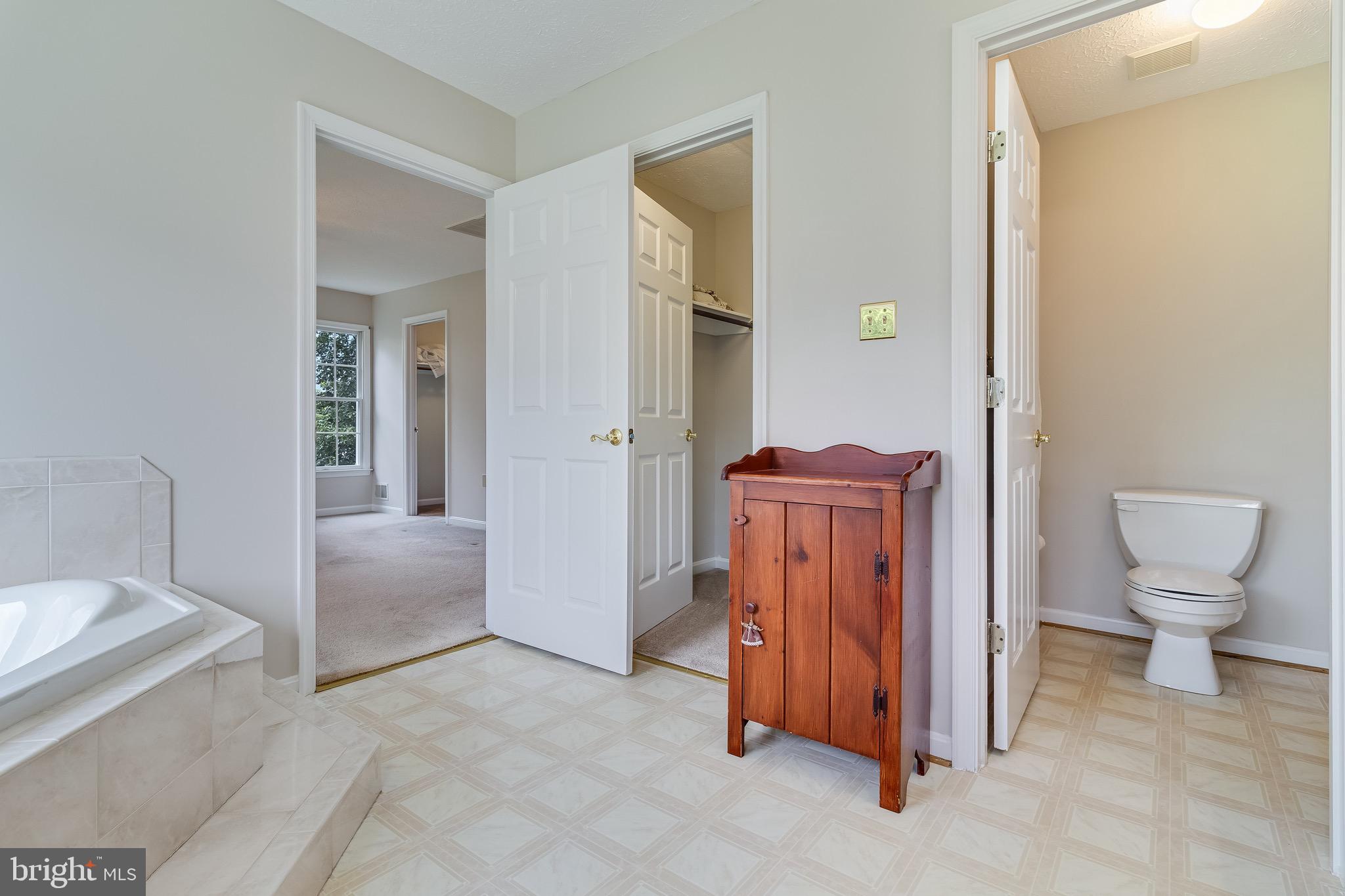 BRIDGELEIGH FARMS - Residential