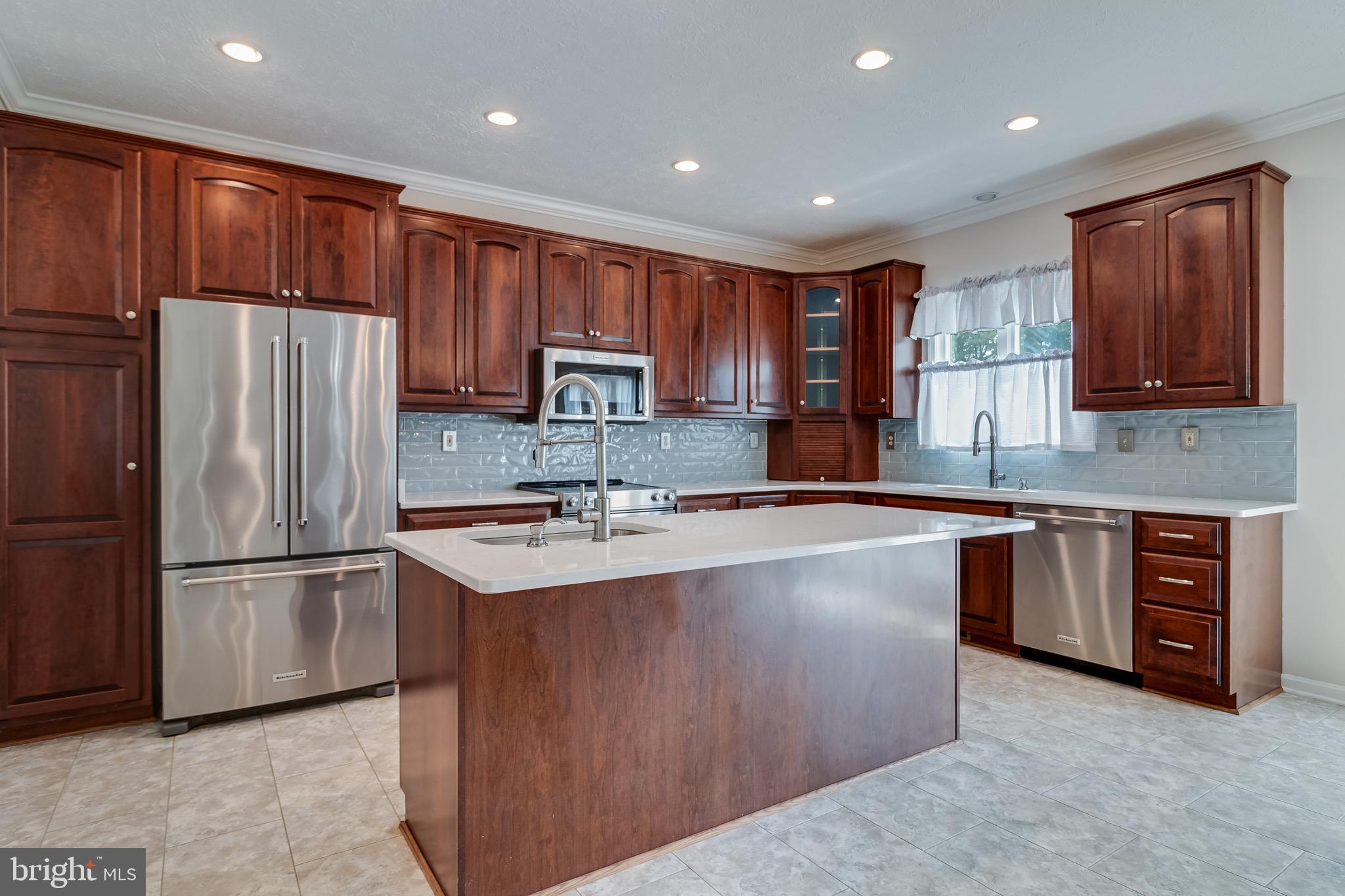 BRIDGELEIGH FARMS - Residential