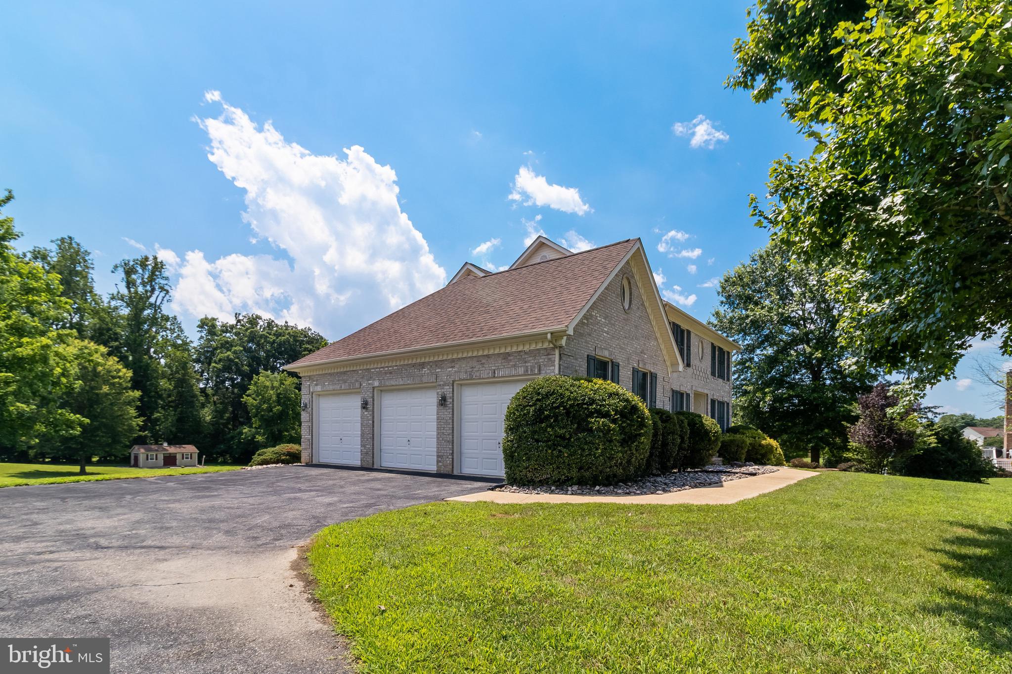 BRIDGELEIGH FARMS - Residential