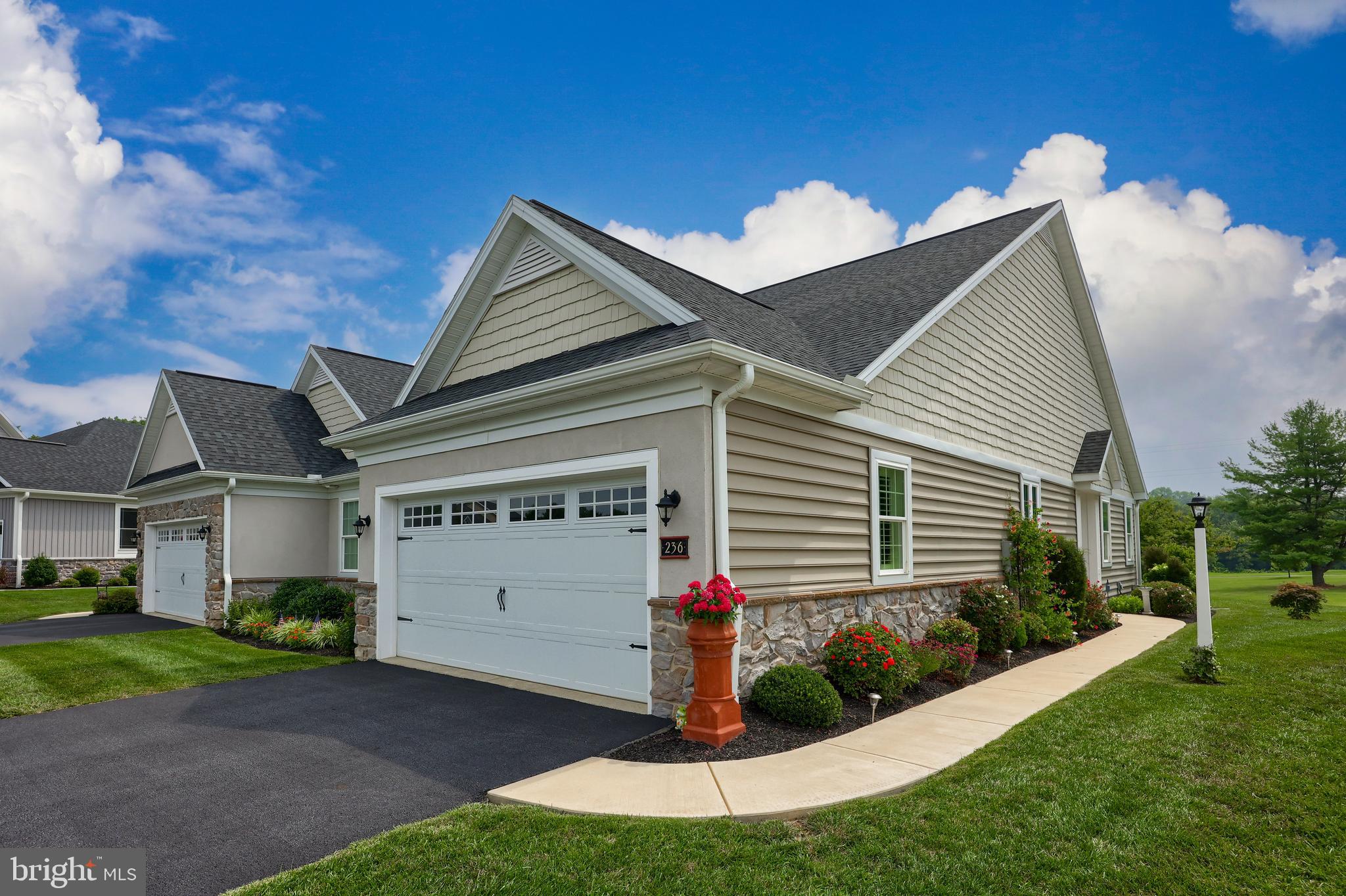 CROSSGATES - Residential