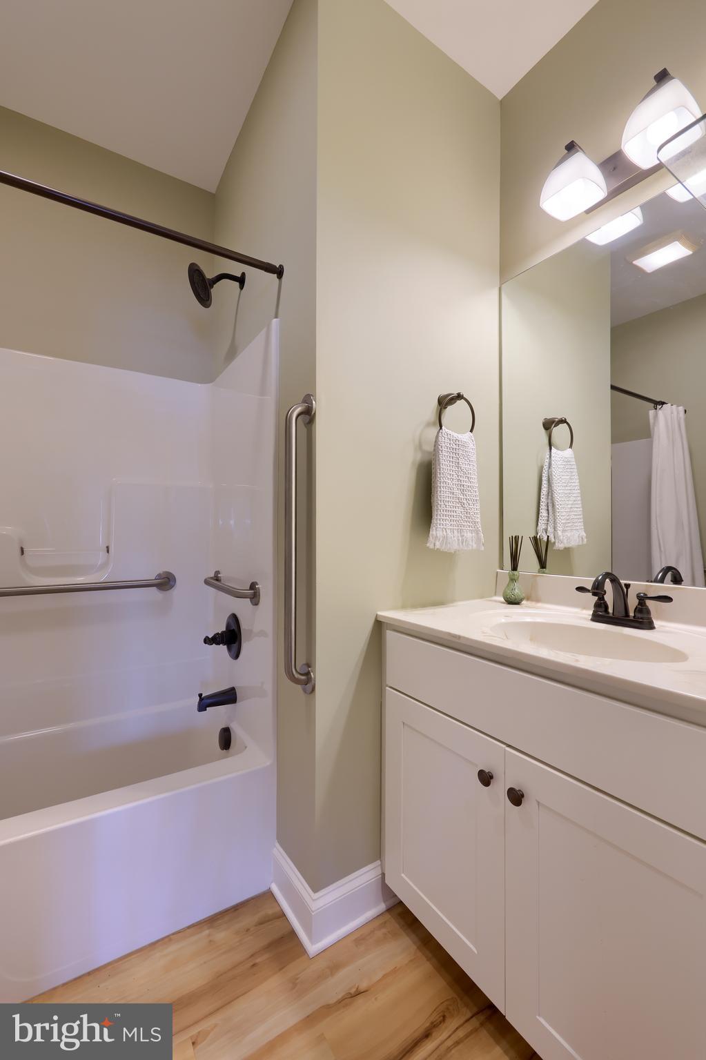 CROSSGATES - Residential