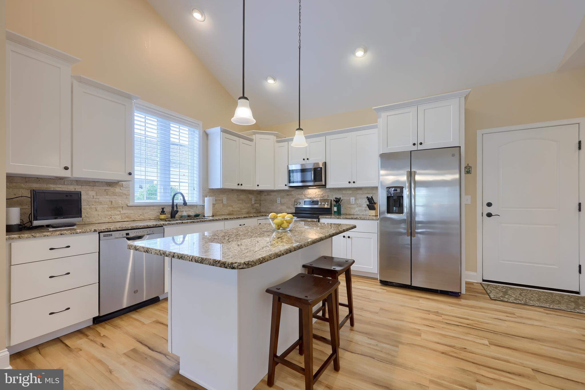 CROSSGATES - Residential