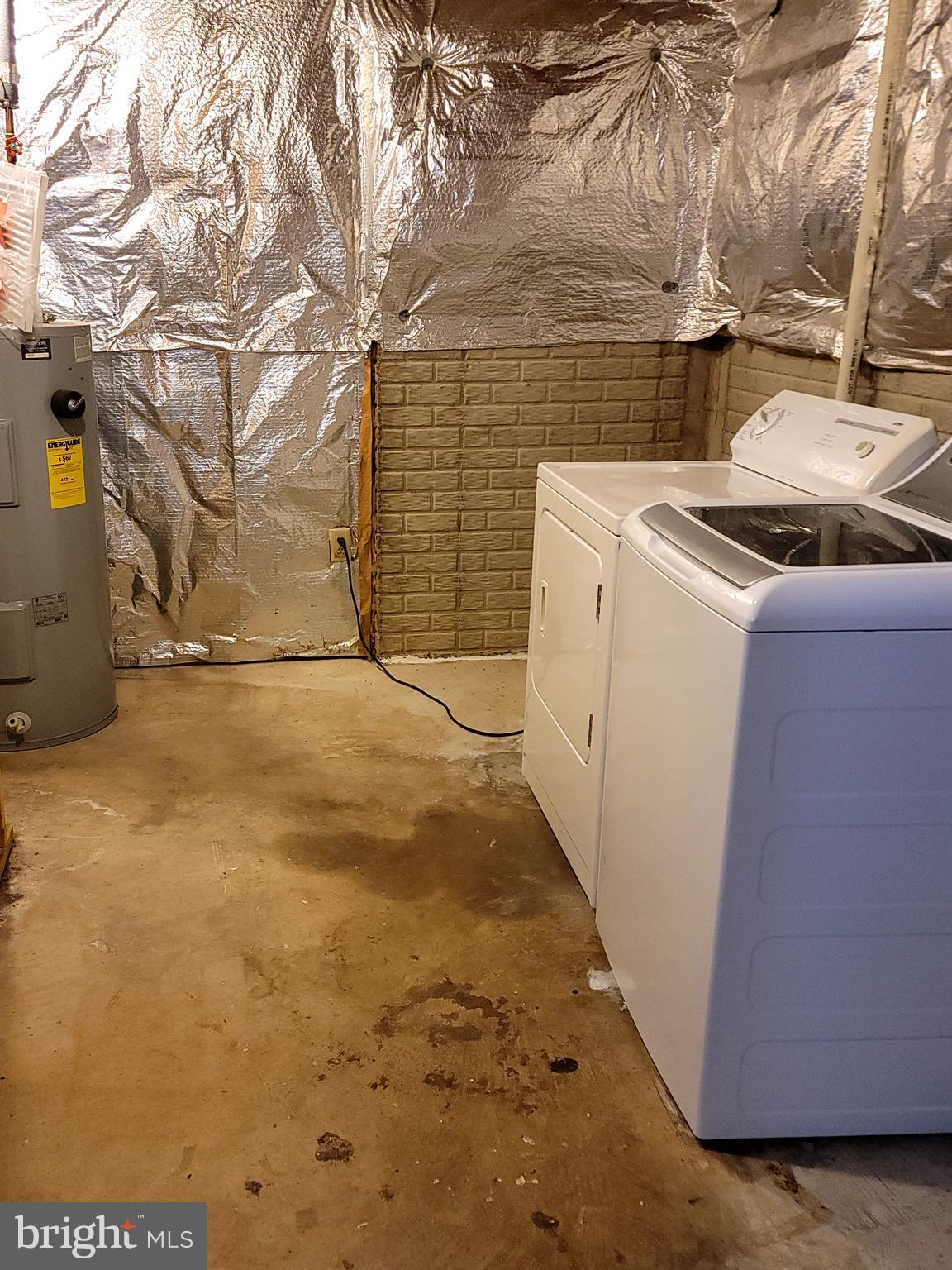 ROYAL PLAZA - Residential Lease