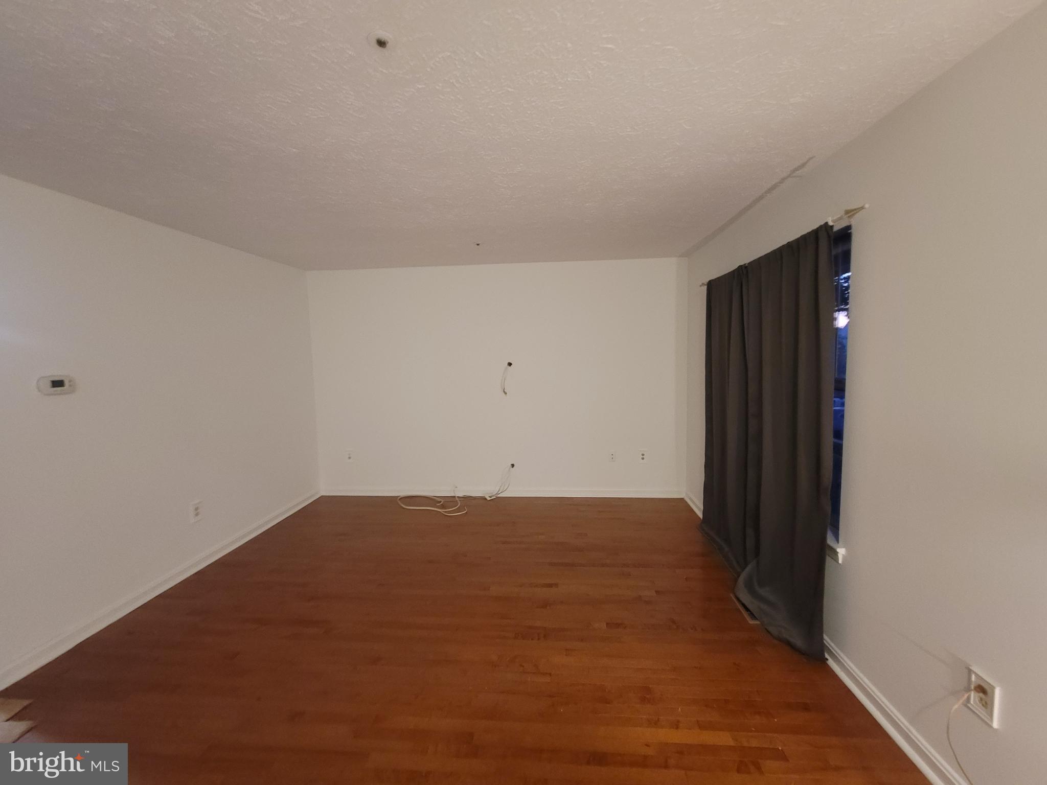 ROYAL PLAZA - Residential Lease