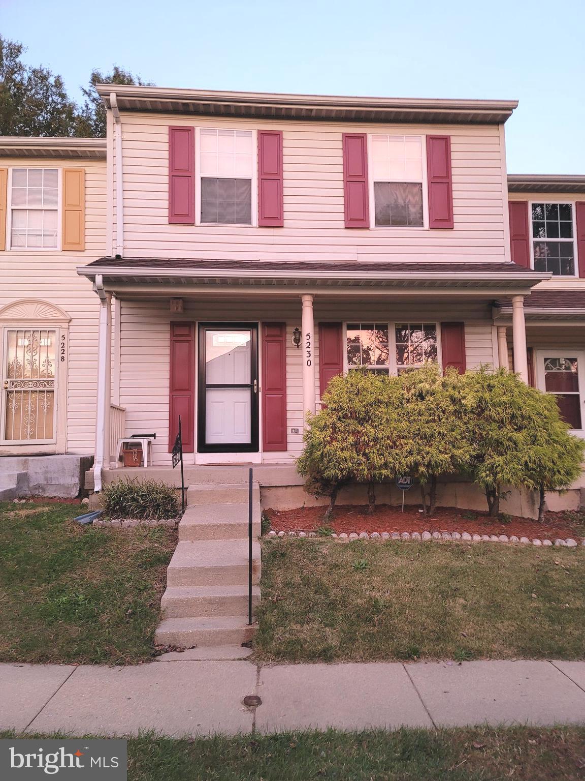 ROYAL PLAZA - Residential Lease