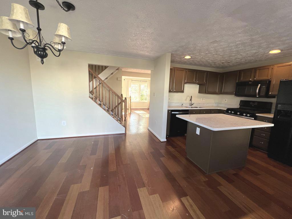 PINEY ORCHARD - Residential Lease