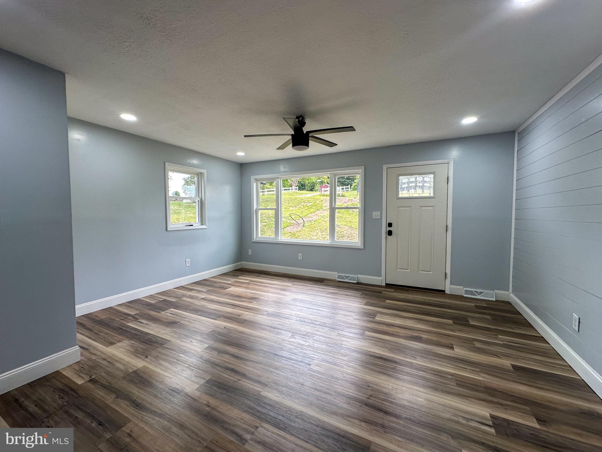 ELK GARDEN - Residential