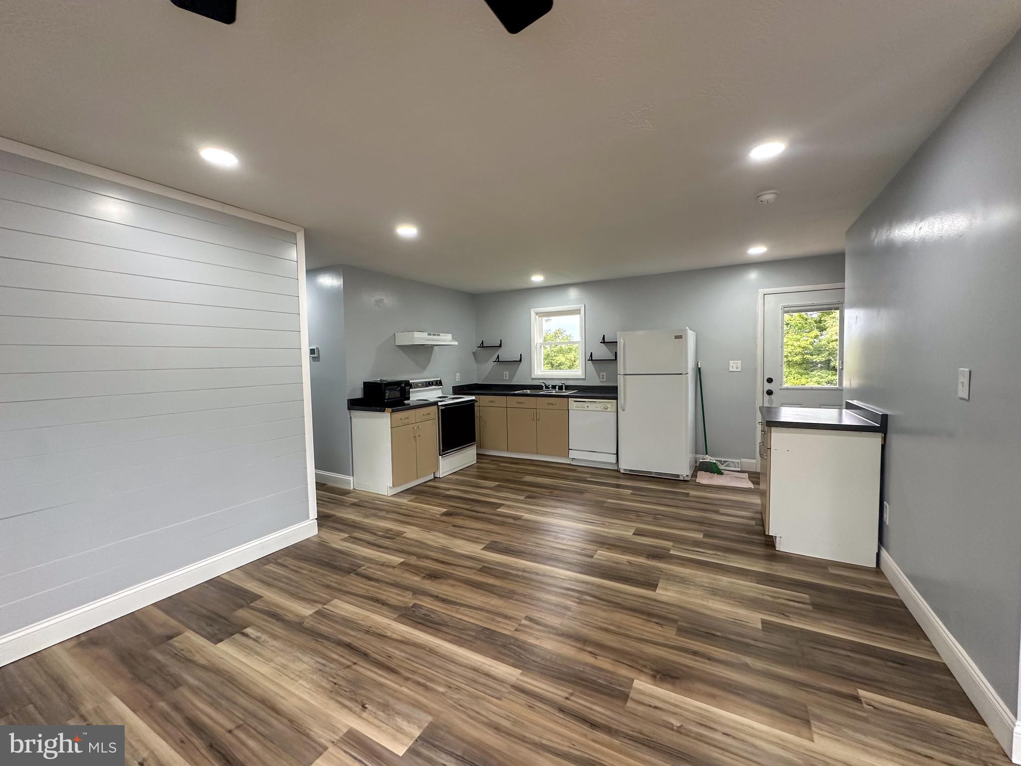 ELK GARDEN - Residential