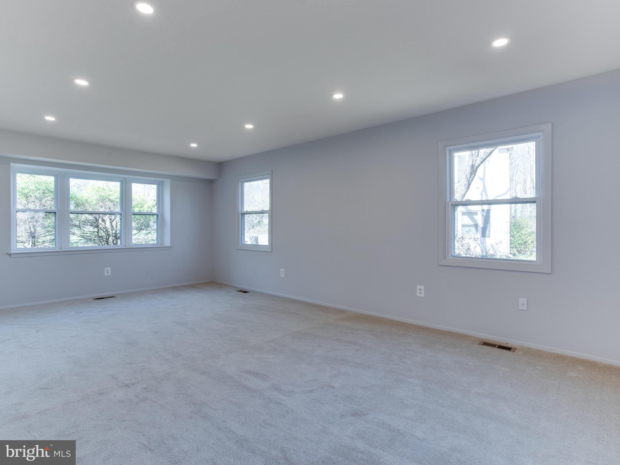 YORKTOWN AT BELAIR - Residential