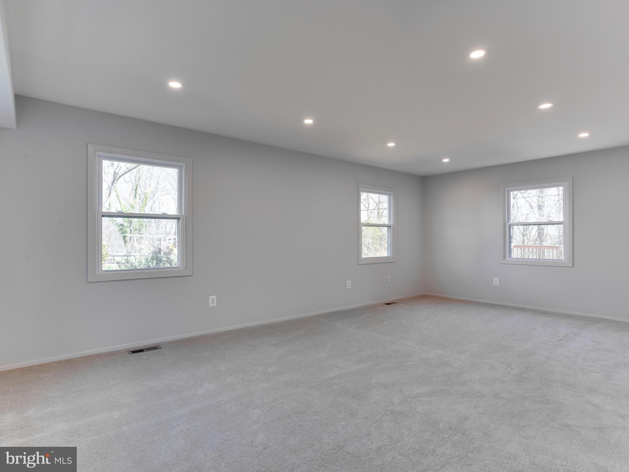 YORKTOWN AT BELAIR - Residential