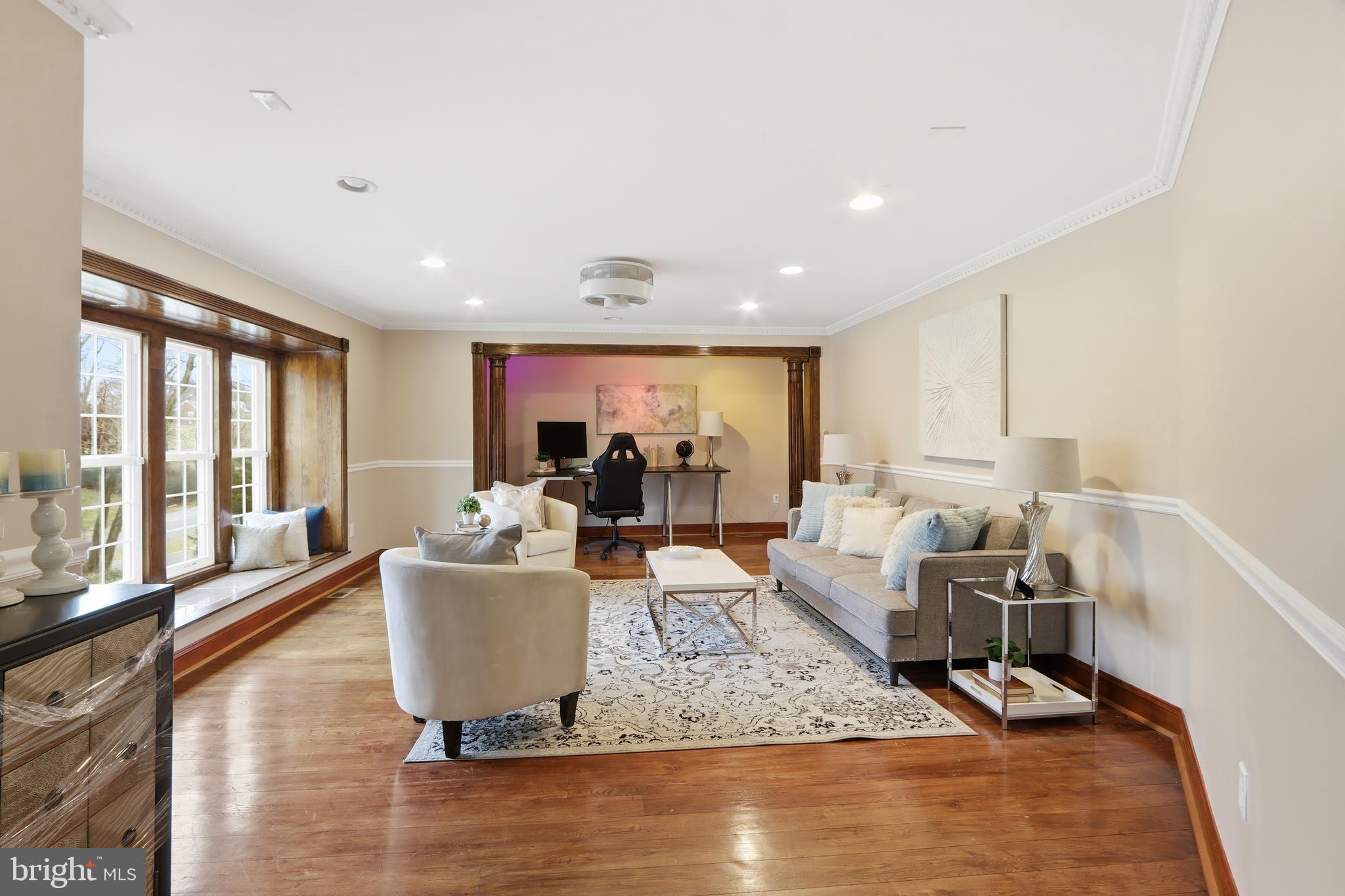 COLESVILLE OUTSIDE - Residential