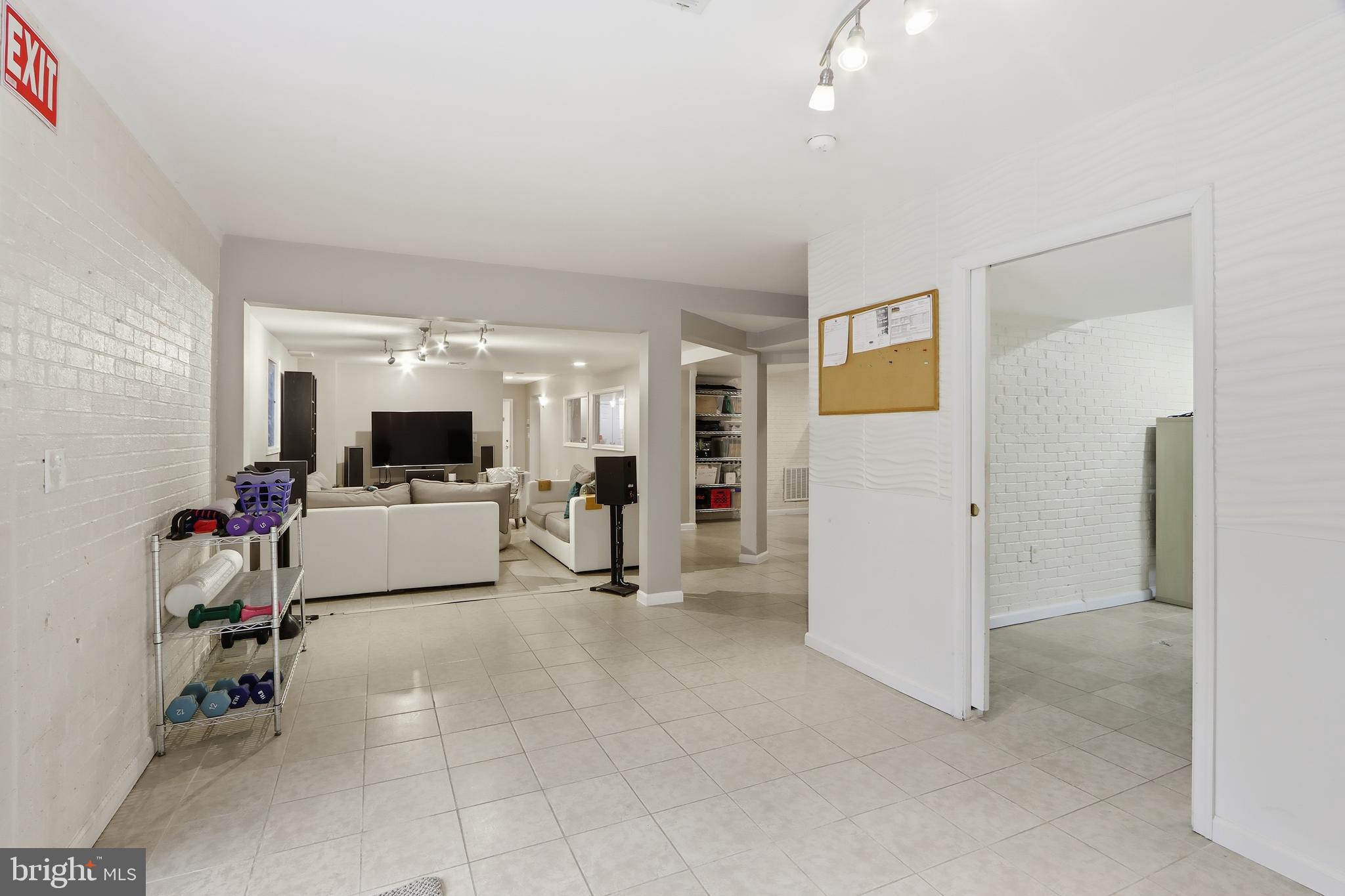 COLESVILLE OUTSIDE - Residential