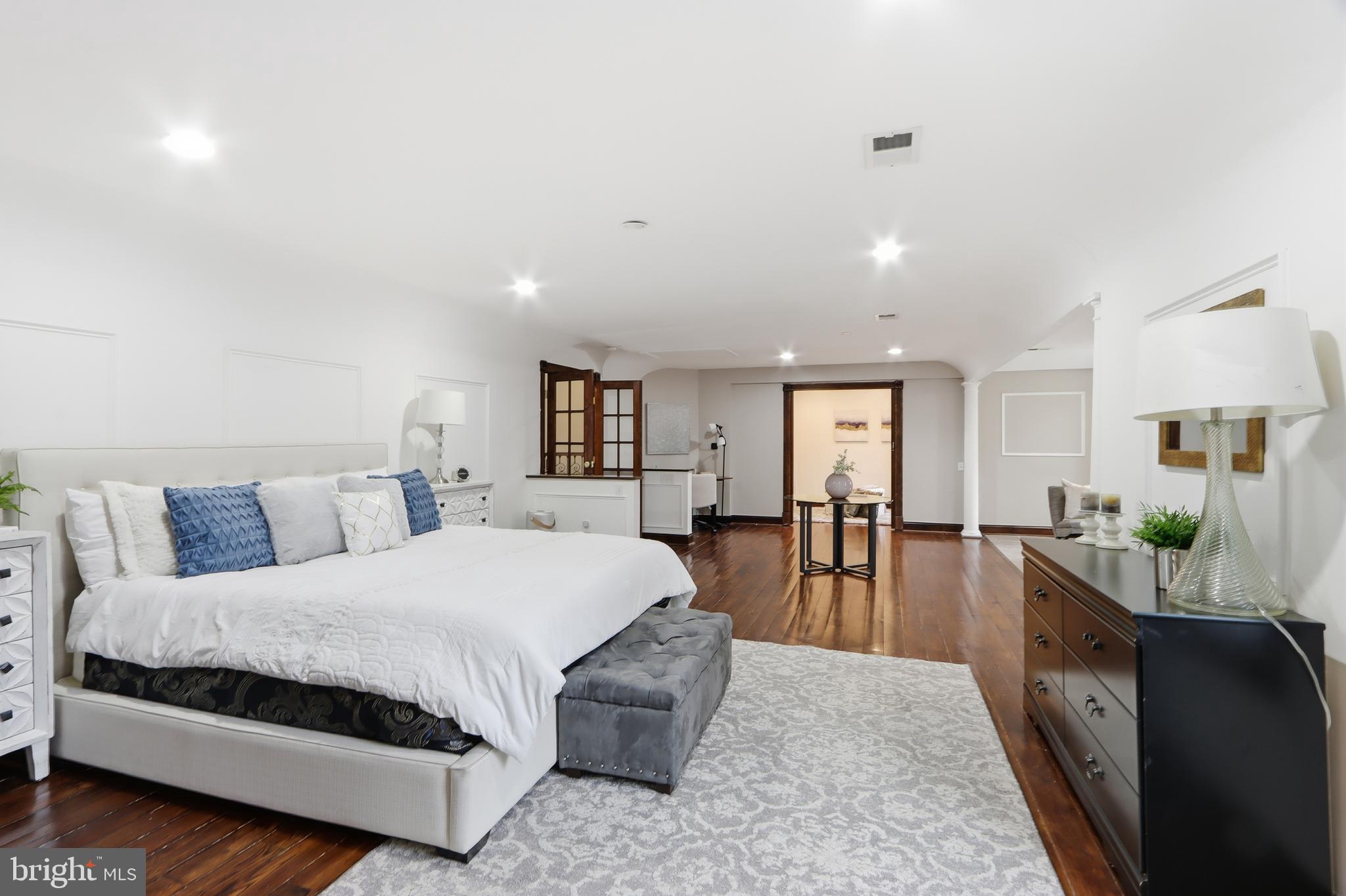 COLESVILLE OUTSIDE - Residential