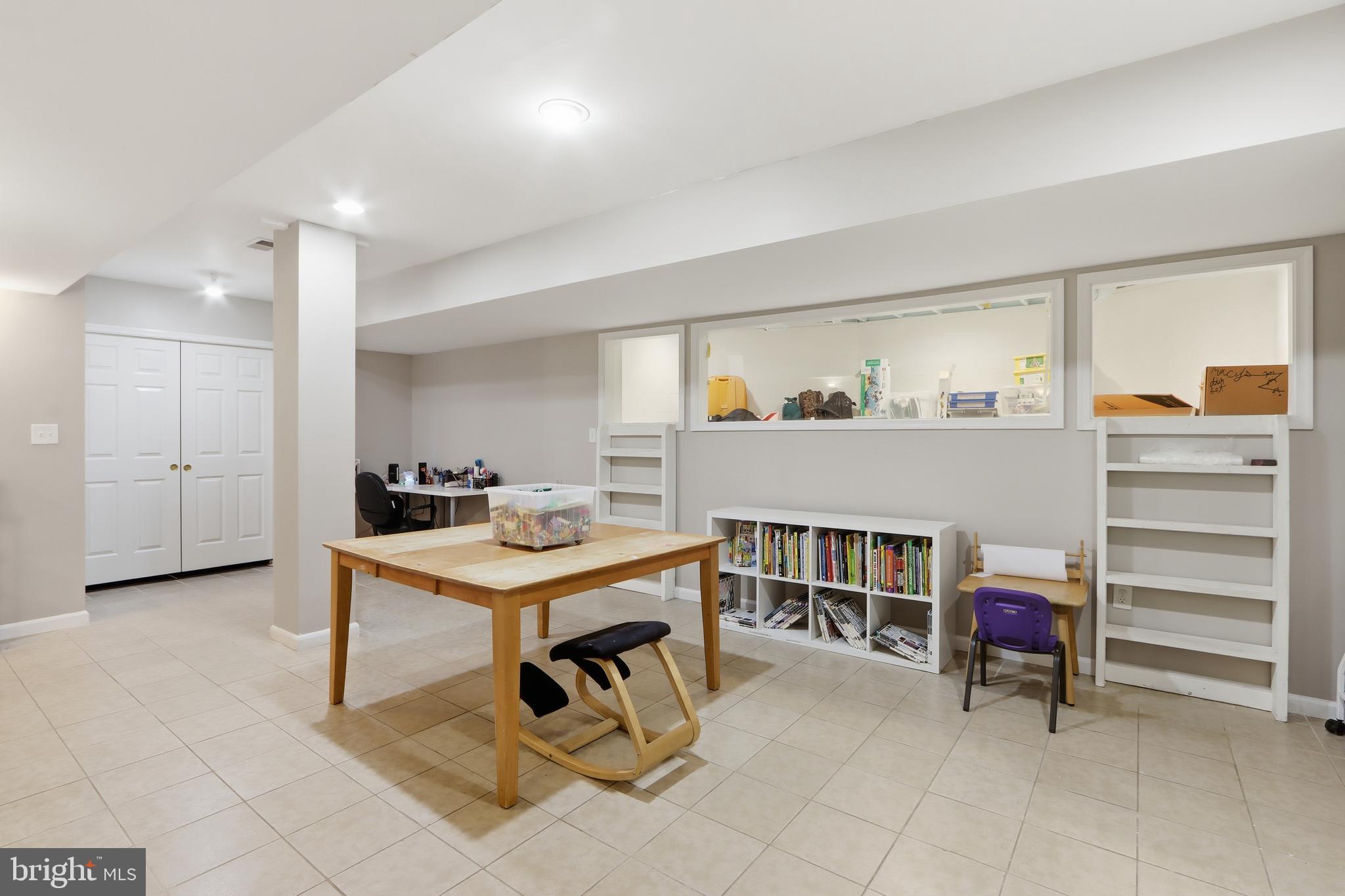 COLESVILLE OUTSIDE - Residential