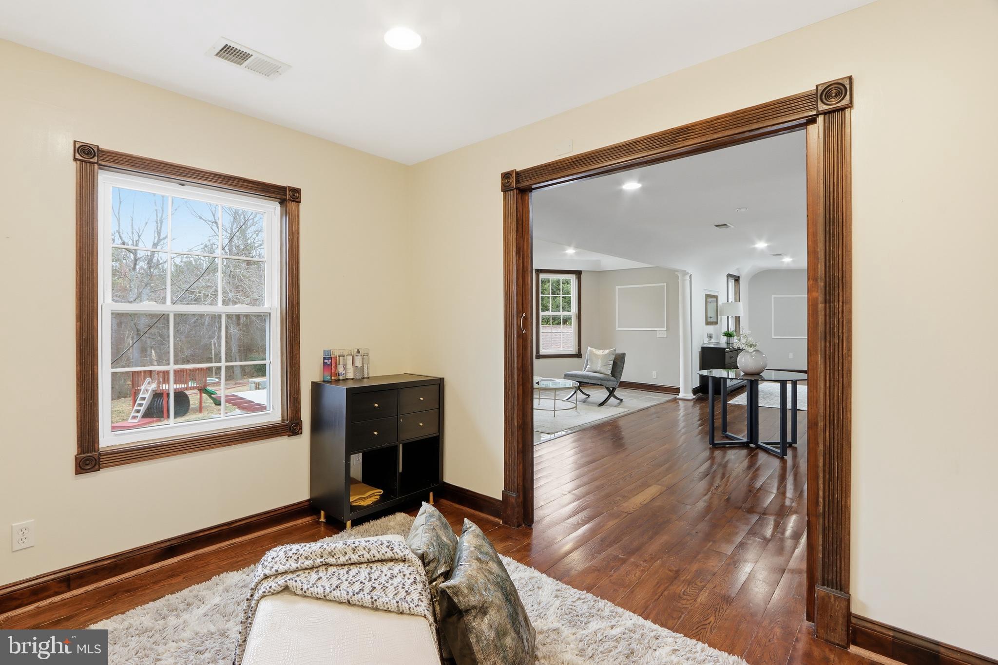 COLESVILLE OUTSIDE - Residential