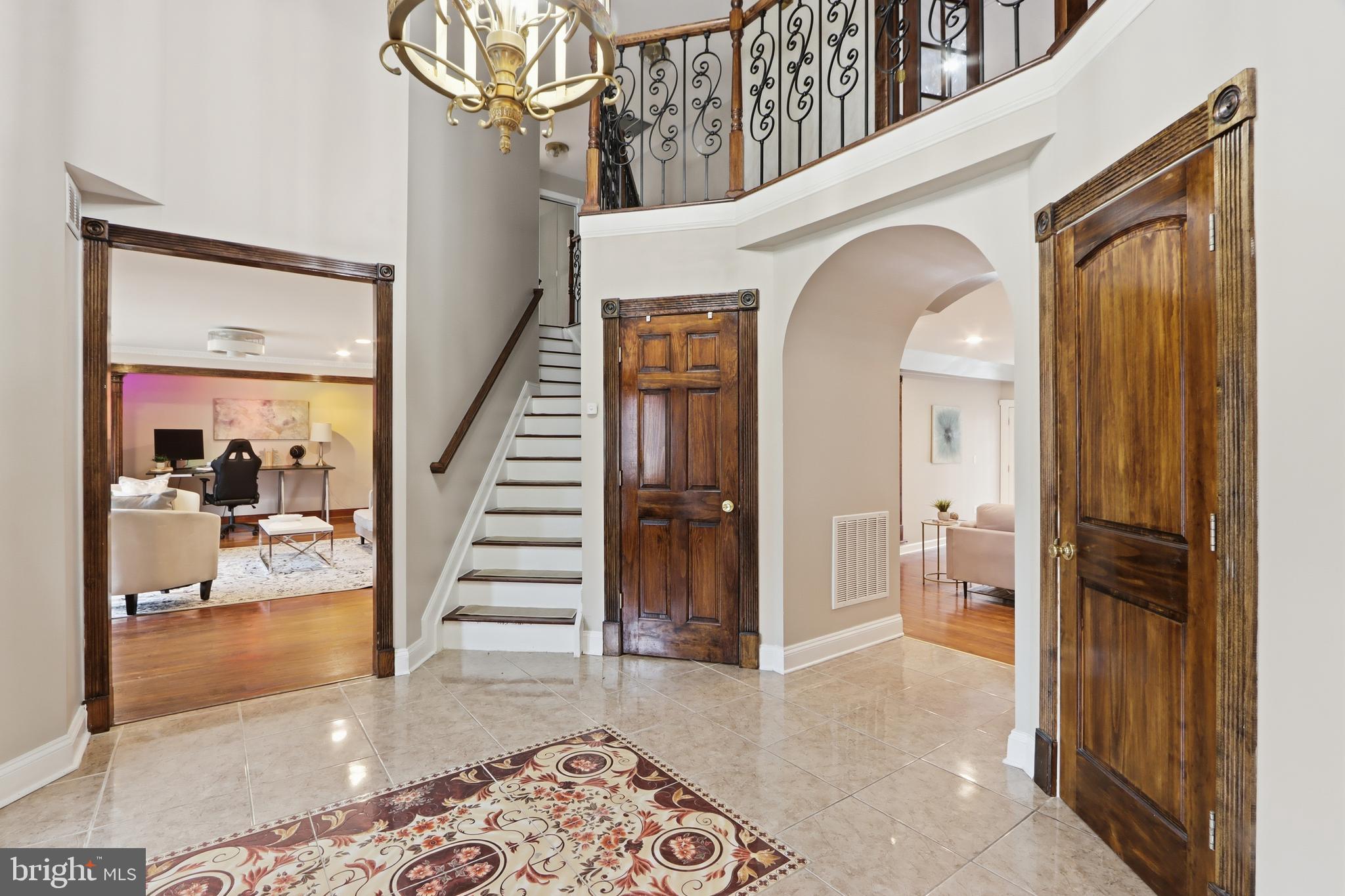 COLESVILLE OUTSIDE - Residential