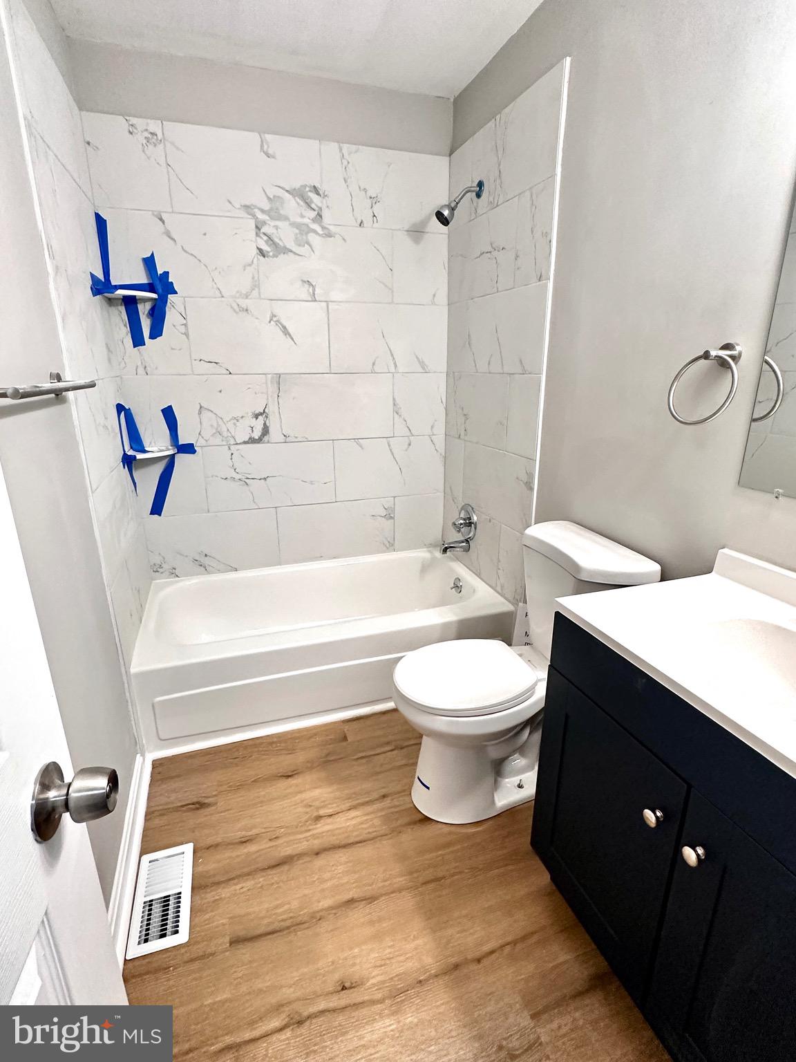 MOORES MILL MANOR - Residential