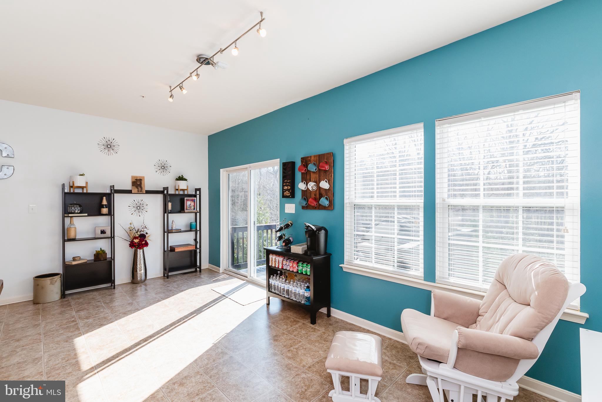 AUTUMN RUN - Residential