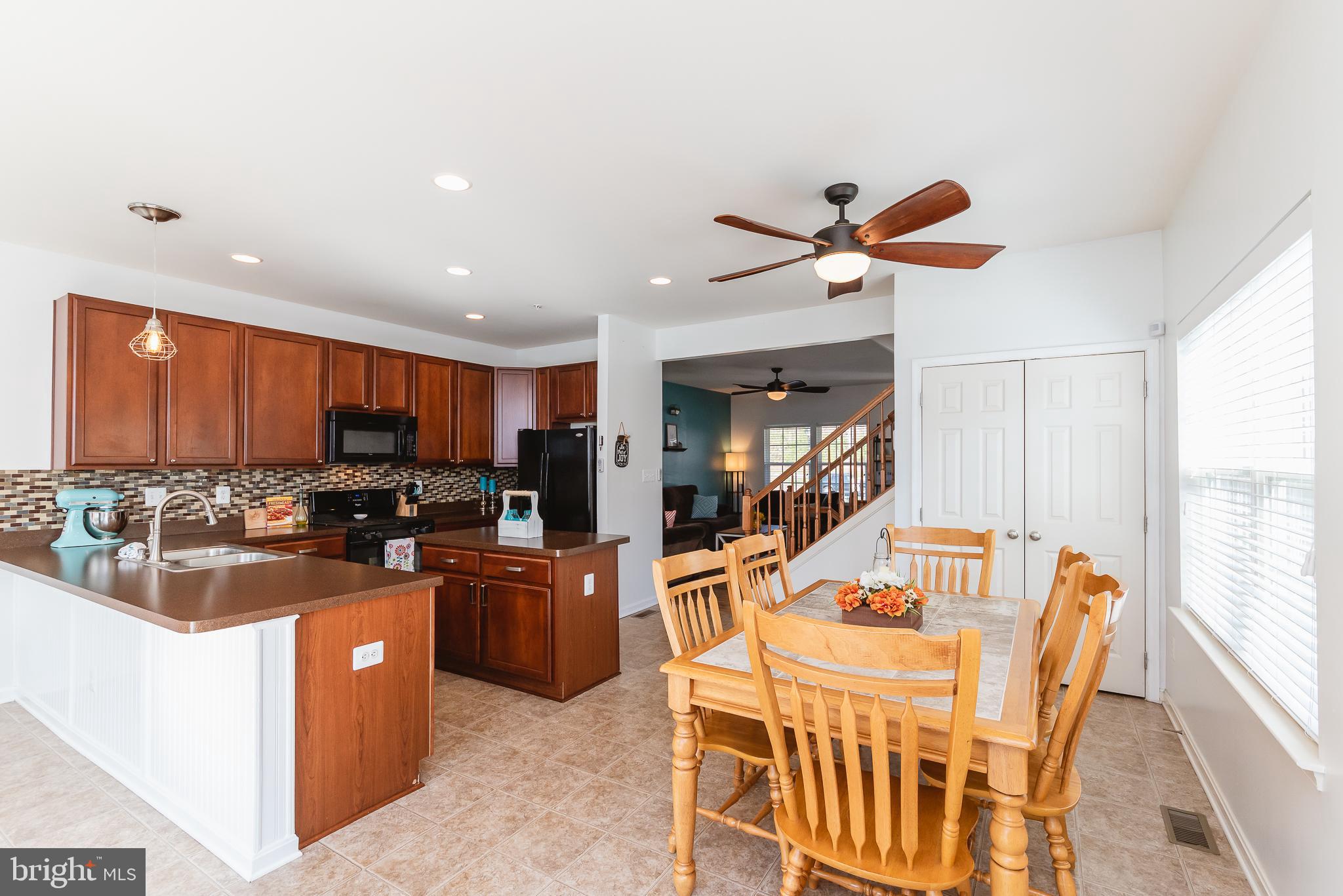 AUTUMN RUN - Residential