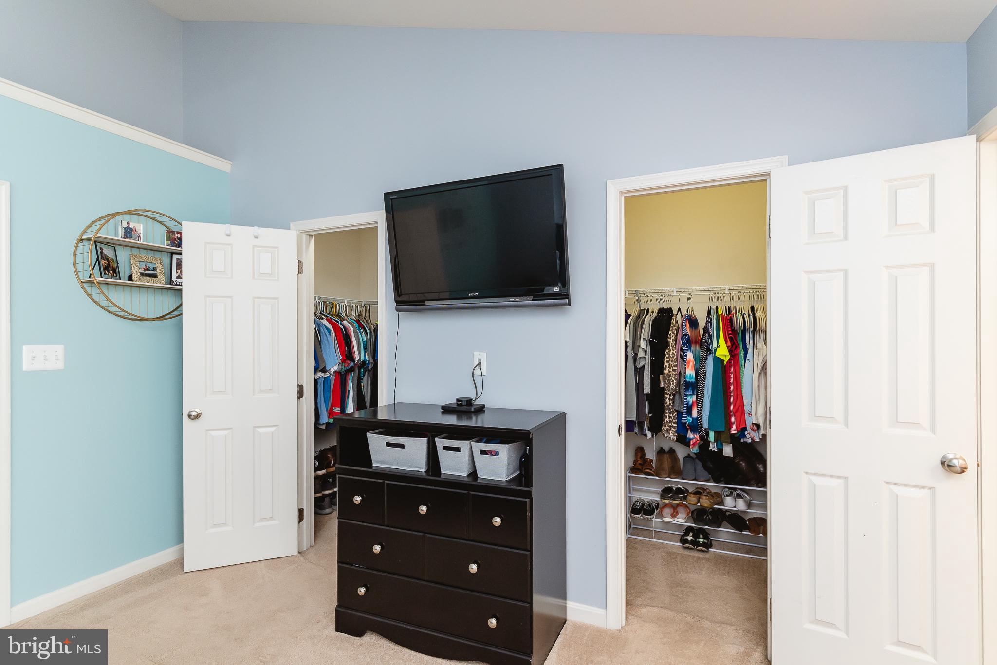 AUTUMN RUN - Residential