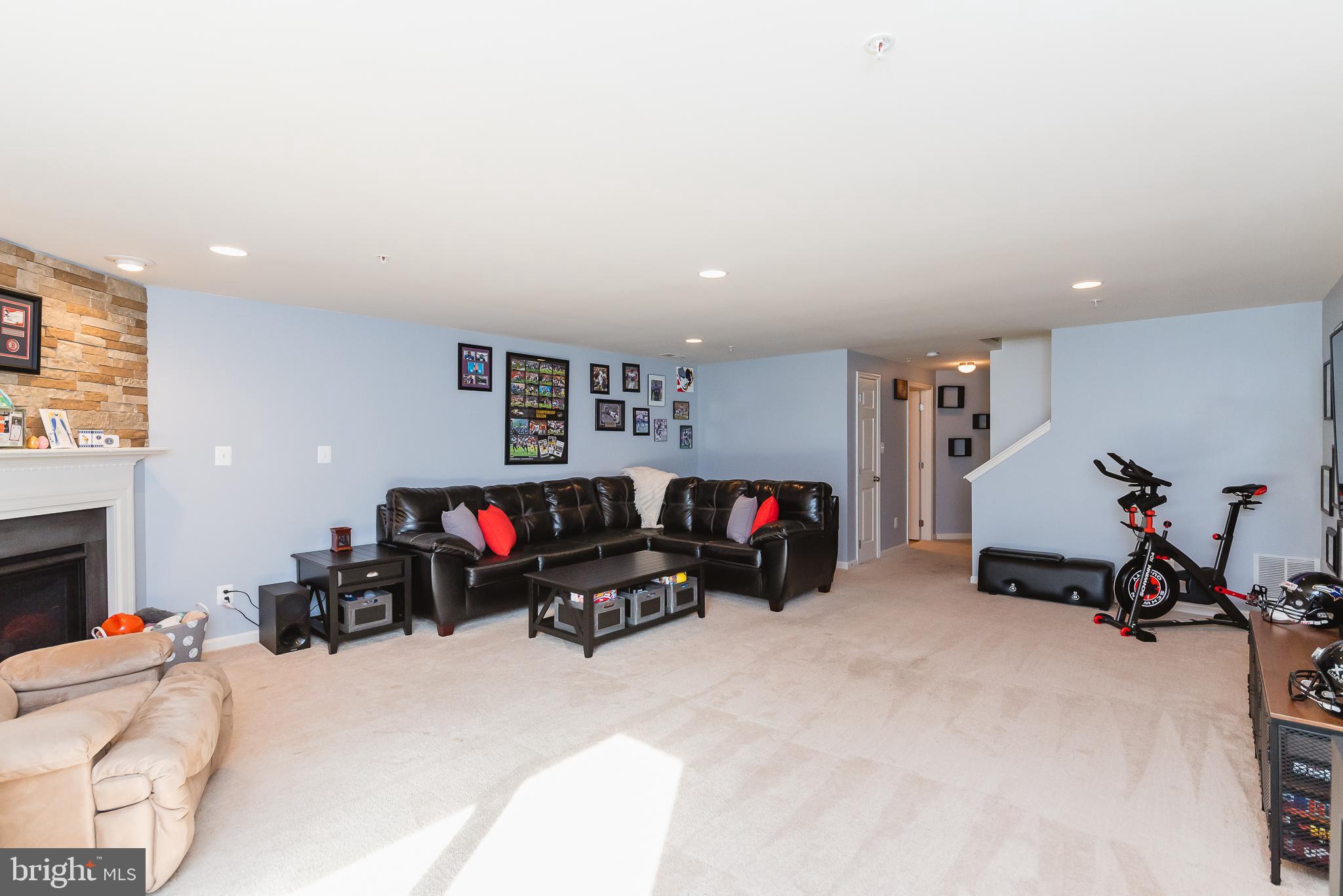 AUTUMN RUN - Residential