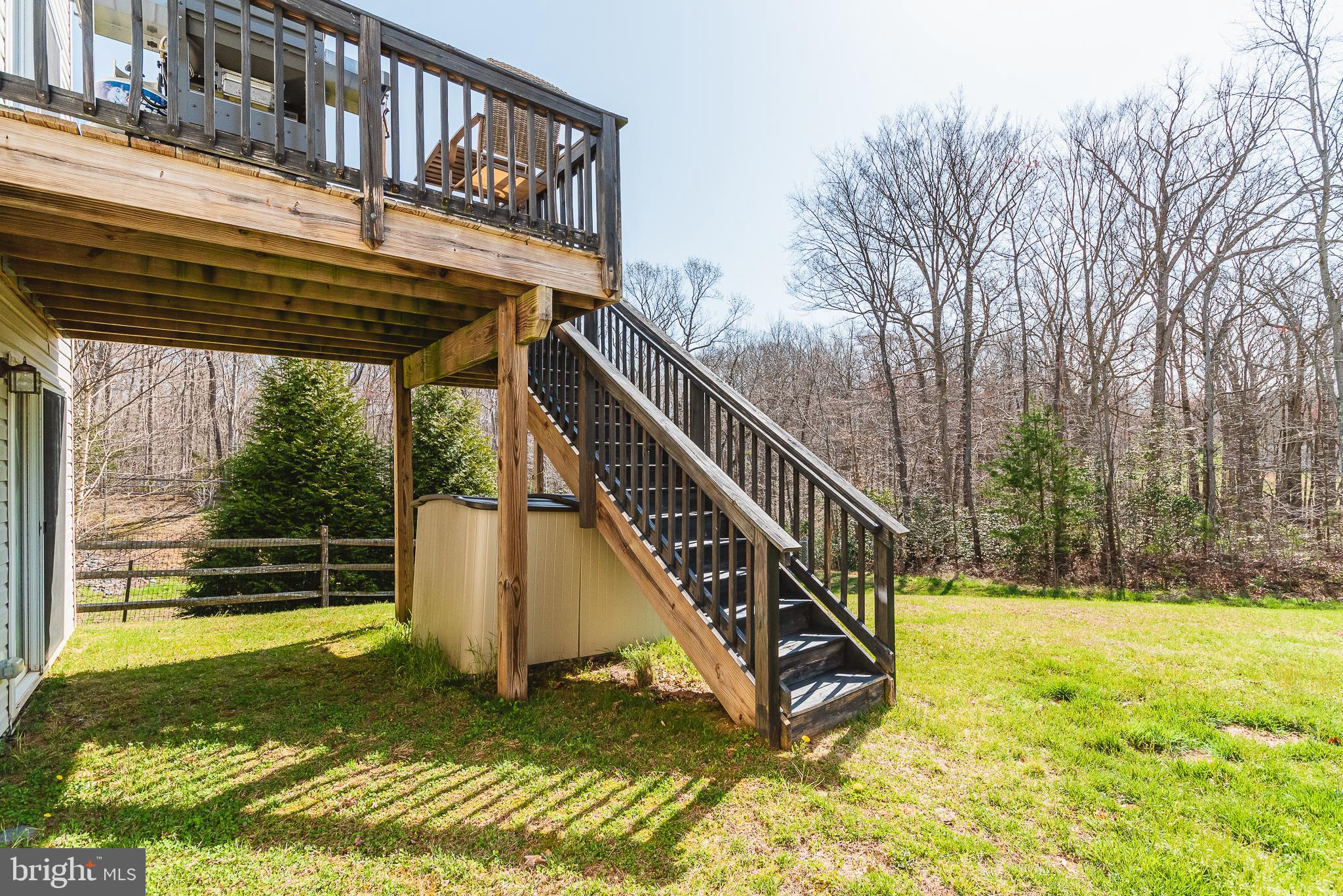 AUTUMN RUN - Residential