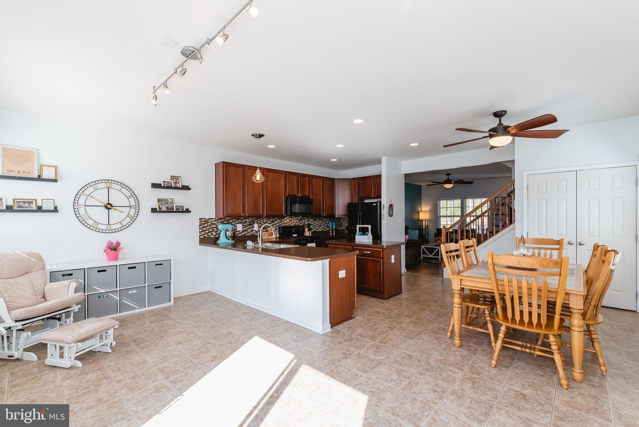 AUTUMN RUN - Residential