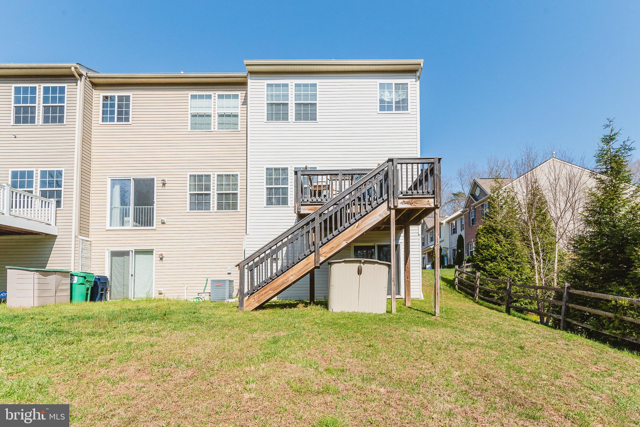 AUTUMN RUN - Residential