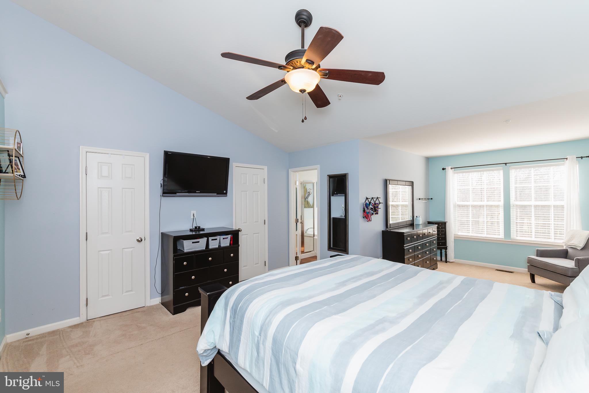 AUTUMN RUN - Residential