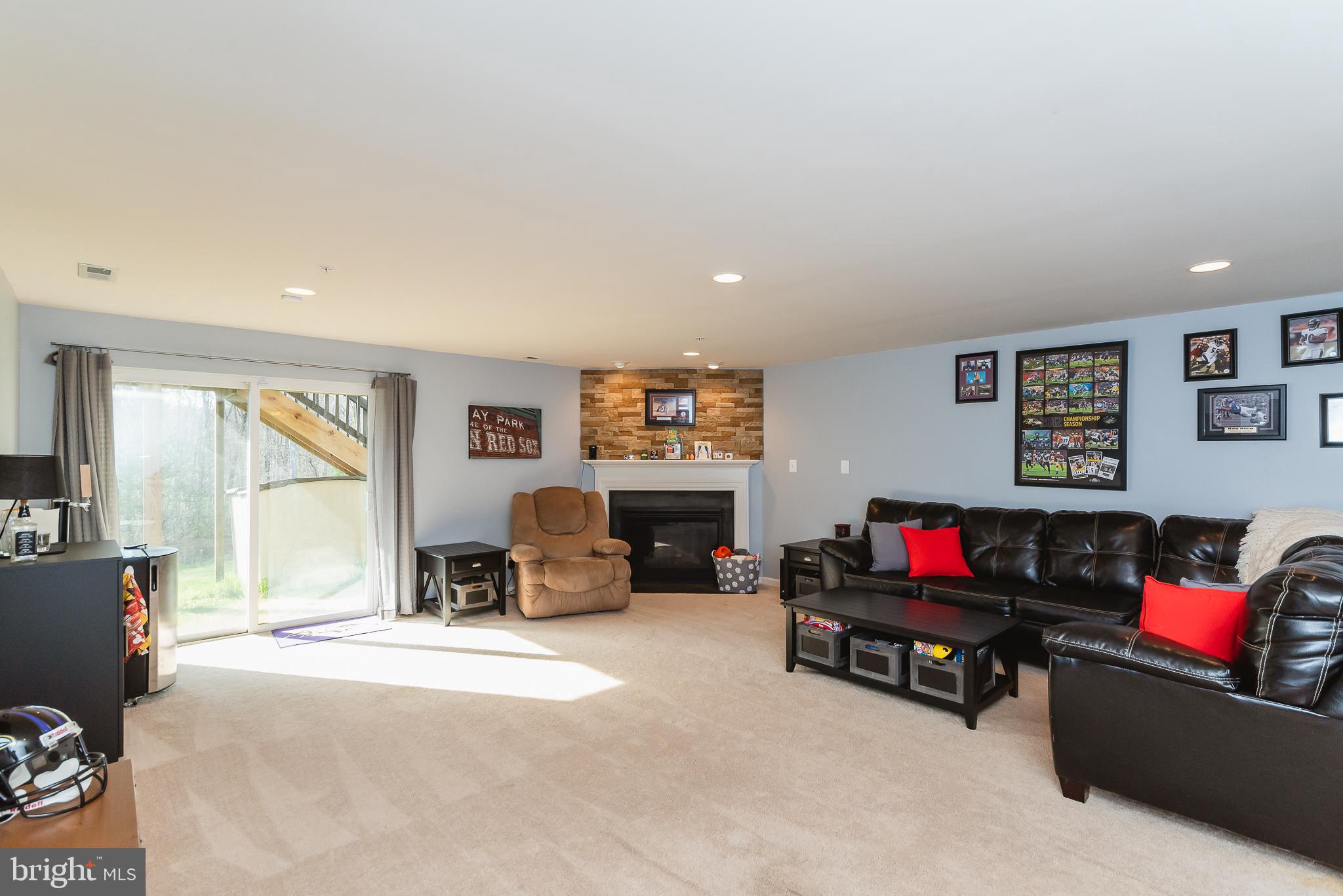 AUTUMN RUN - Residential