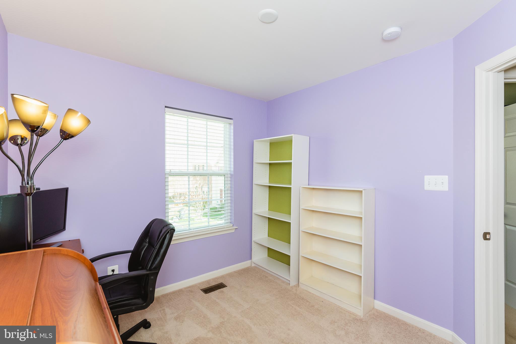 AUTUMN RUN - Residential