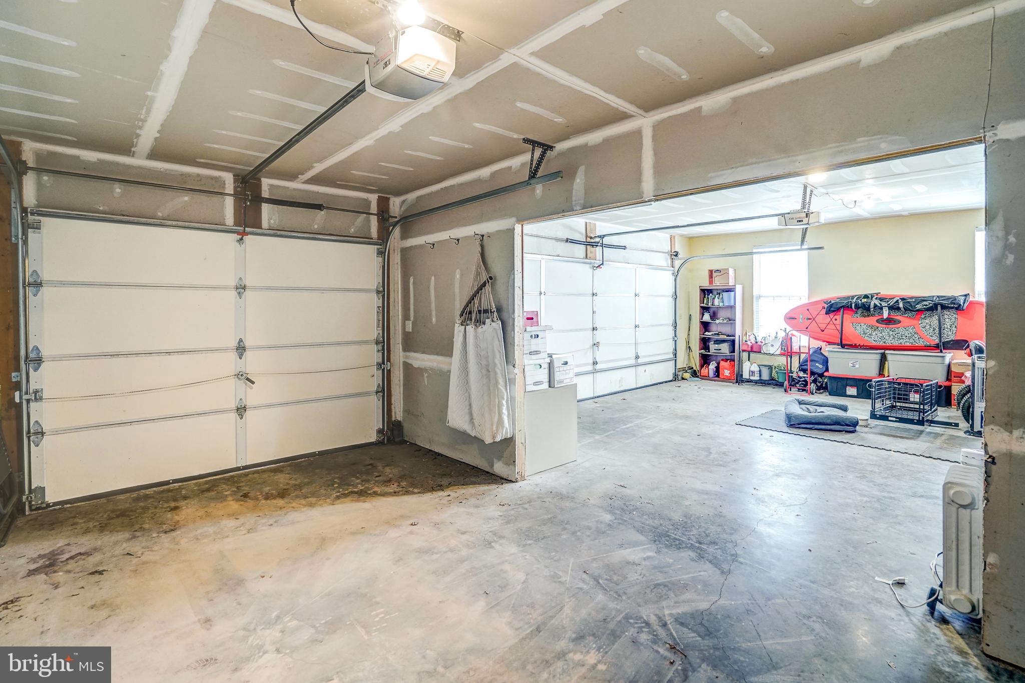 LAKE SIDE - Residential