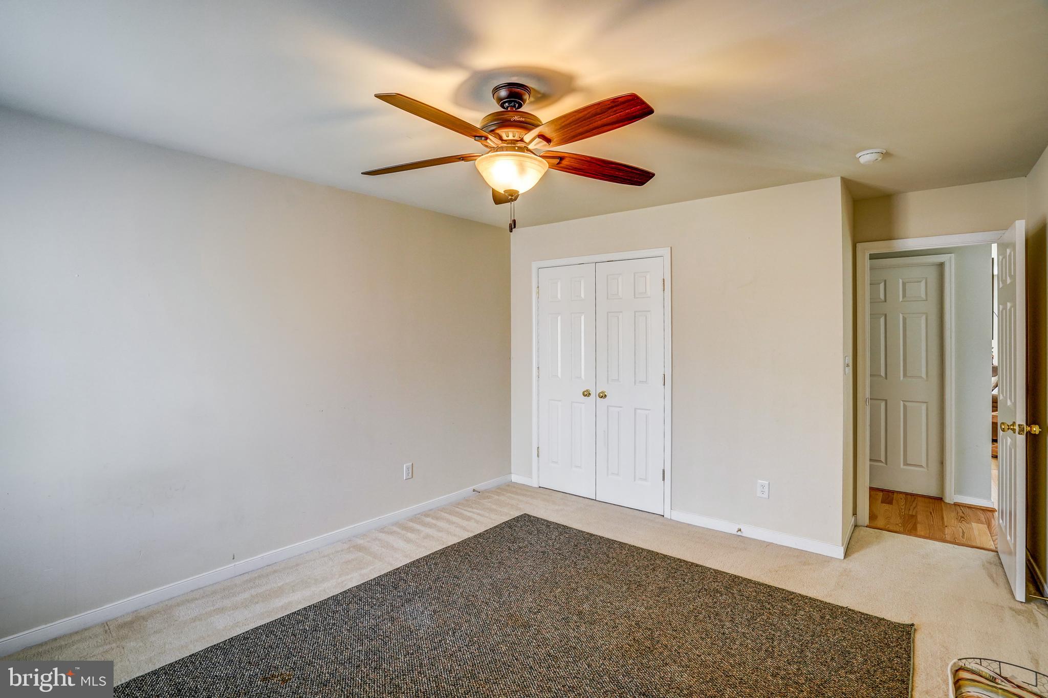 LAKE SIDE - Residential