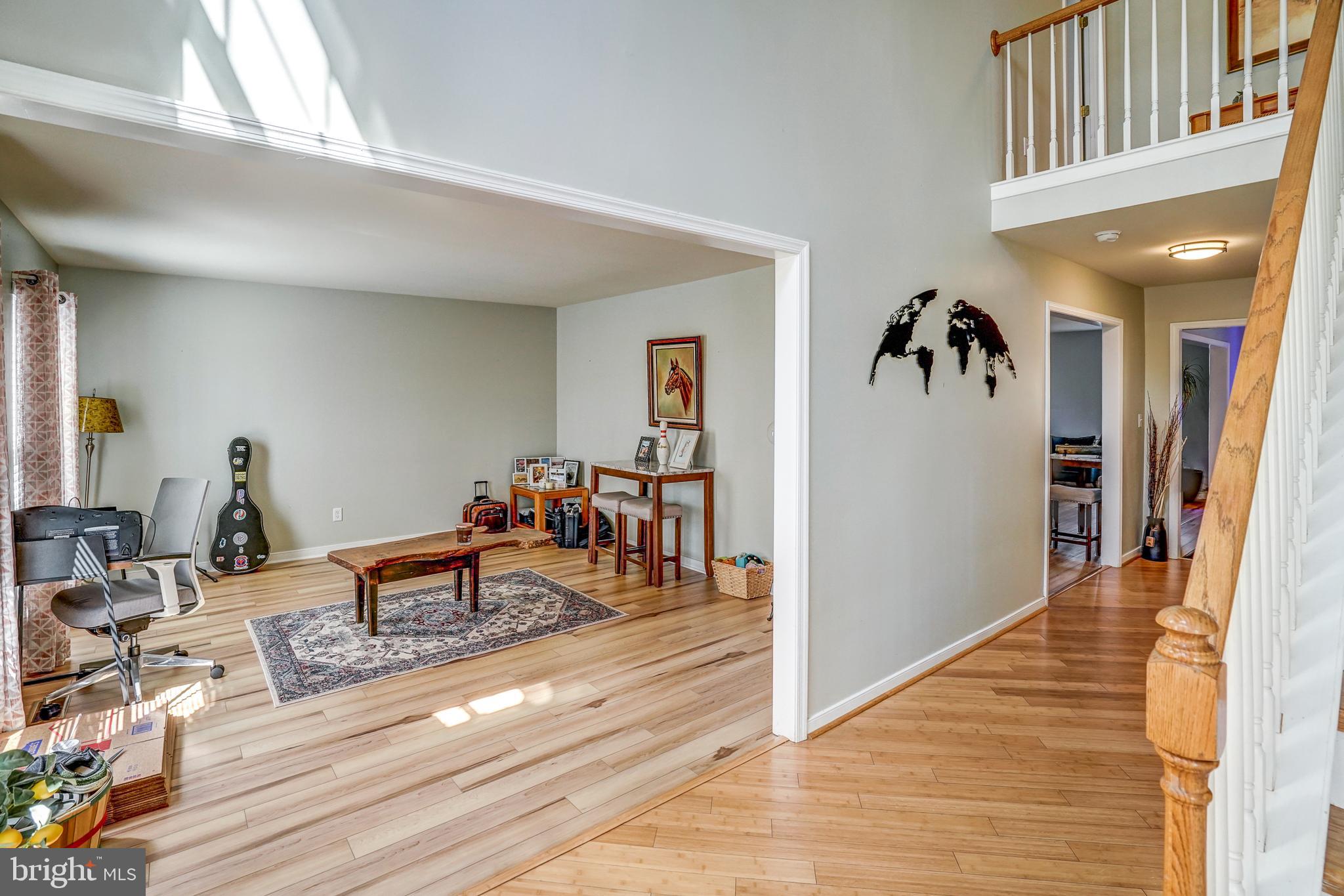 LAKE SIDE - Residential