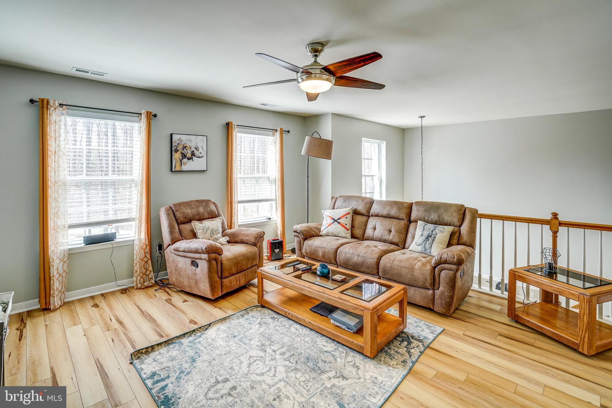 LAKE SIDE - Residential