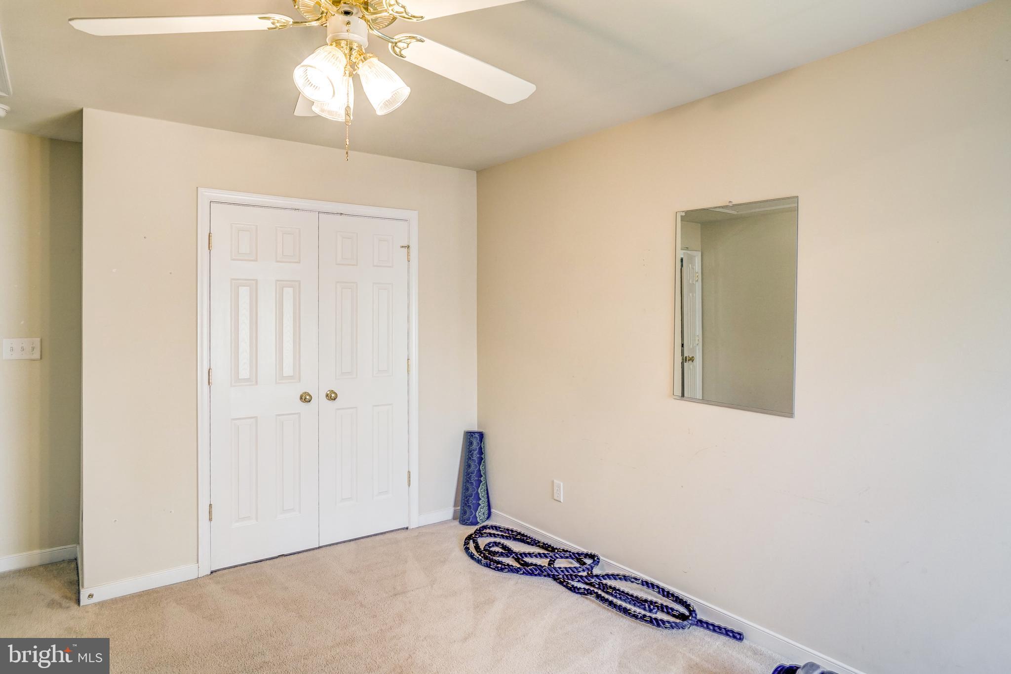 LAKE SIDE - Residential